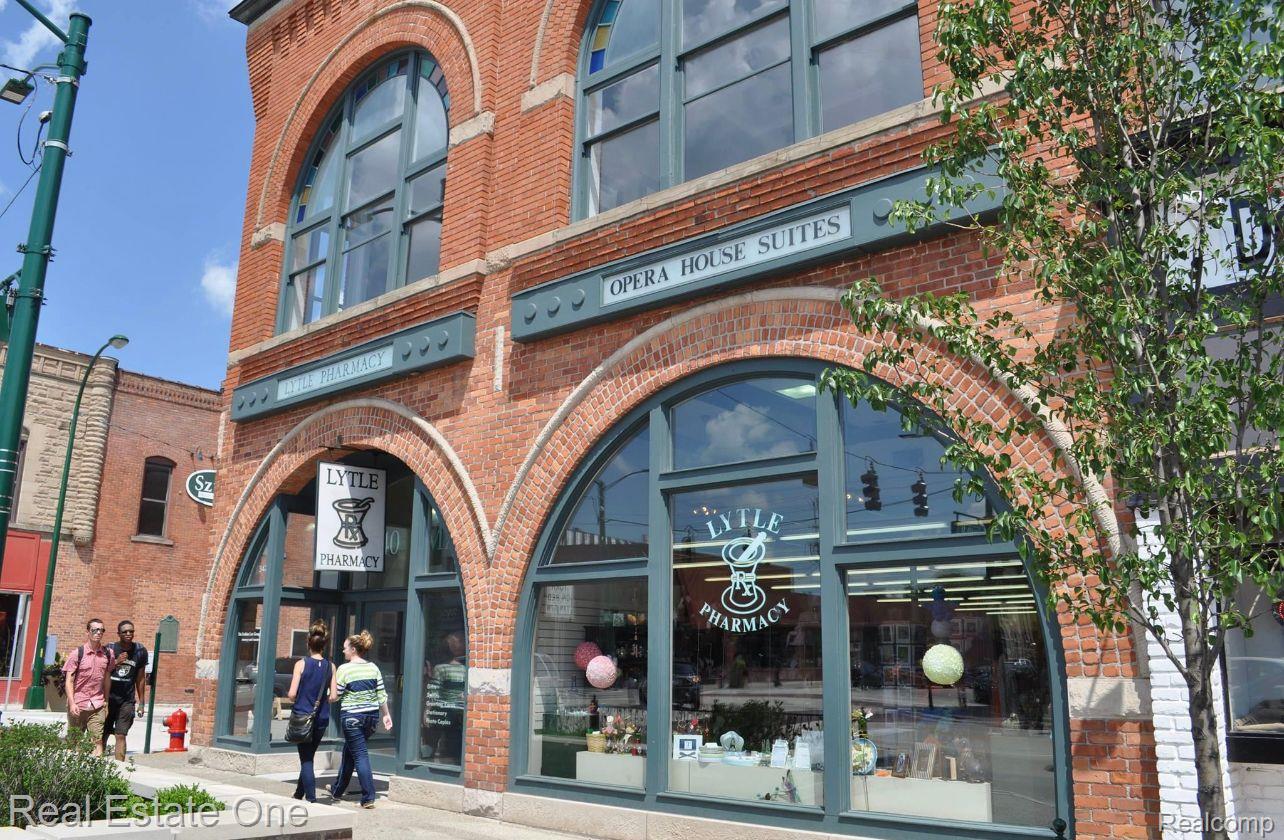 205 PINE ST