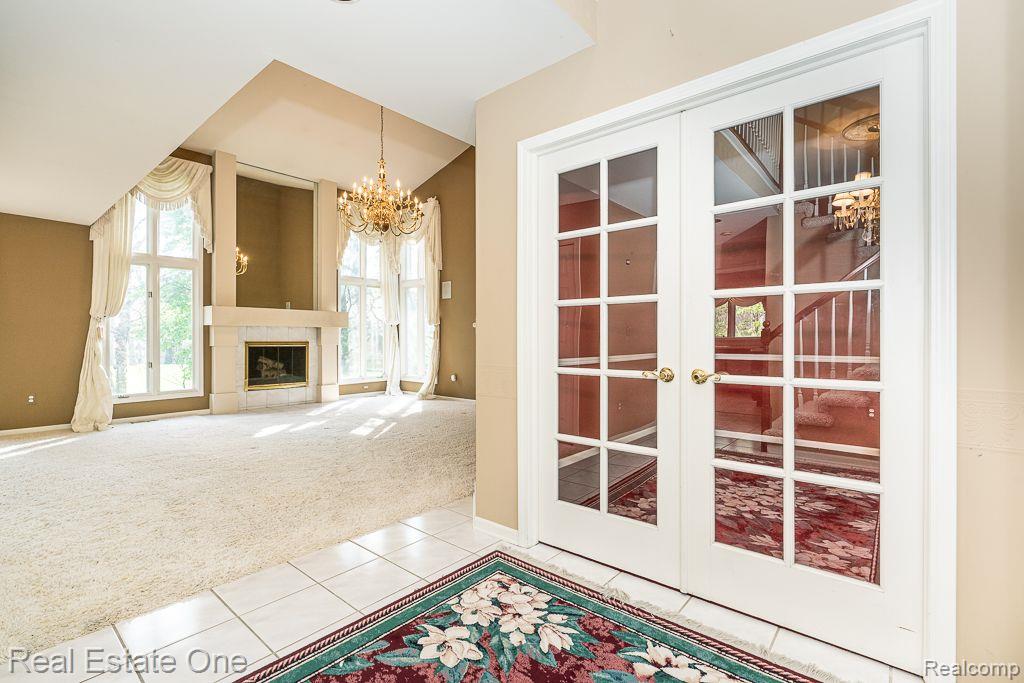 7325 Carriage Creek DR
