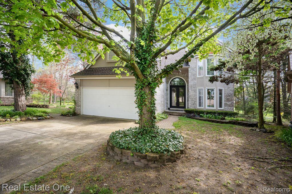 7325 Carriage Creek DR