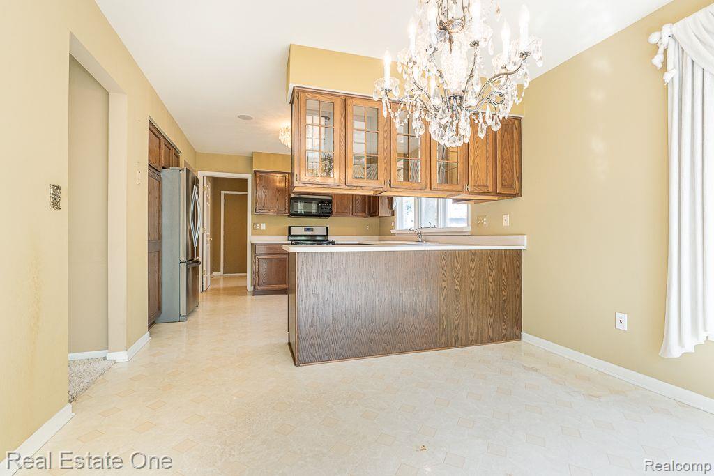 7325 Carriage Creek DR