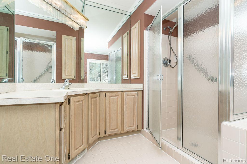 7325 Carriage Creek DR
