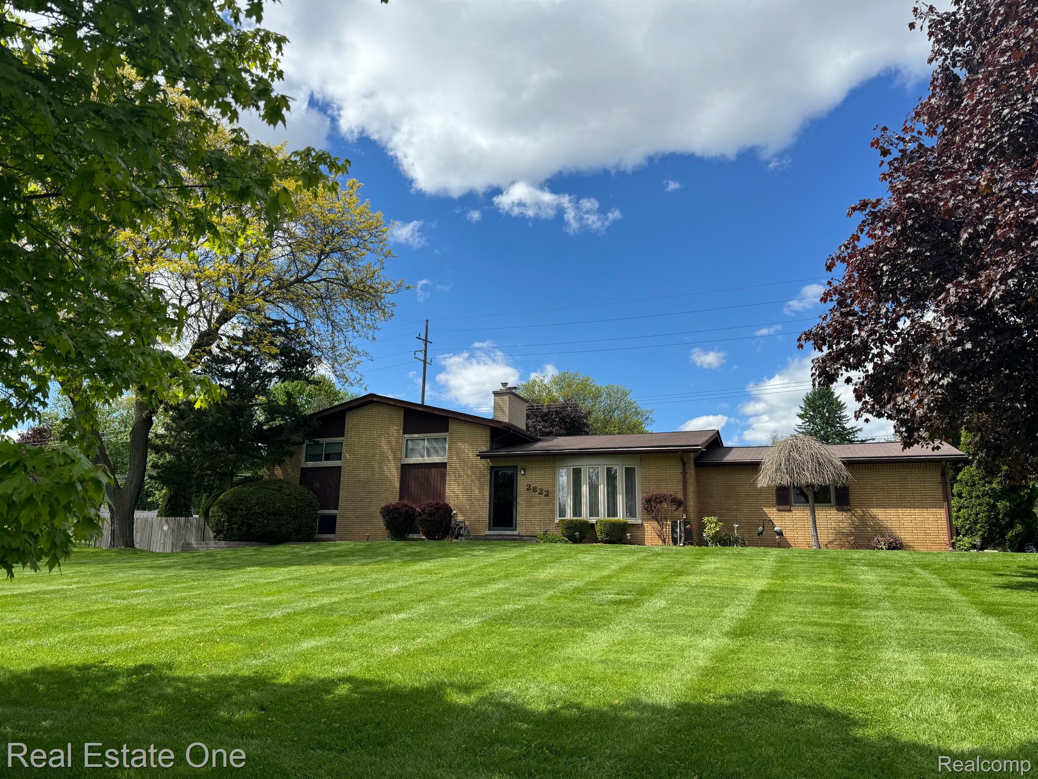 2822 W TIENKEN RD
