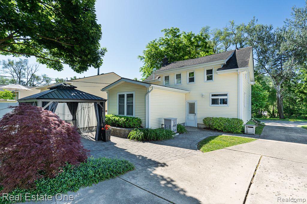 508 QUARTER ST