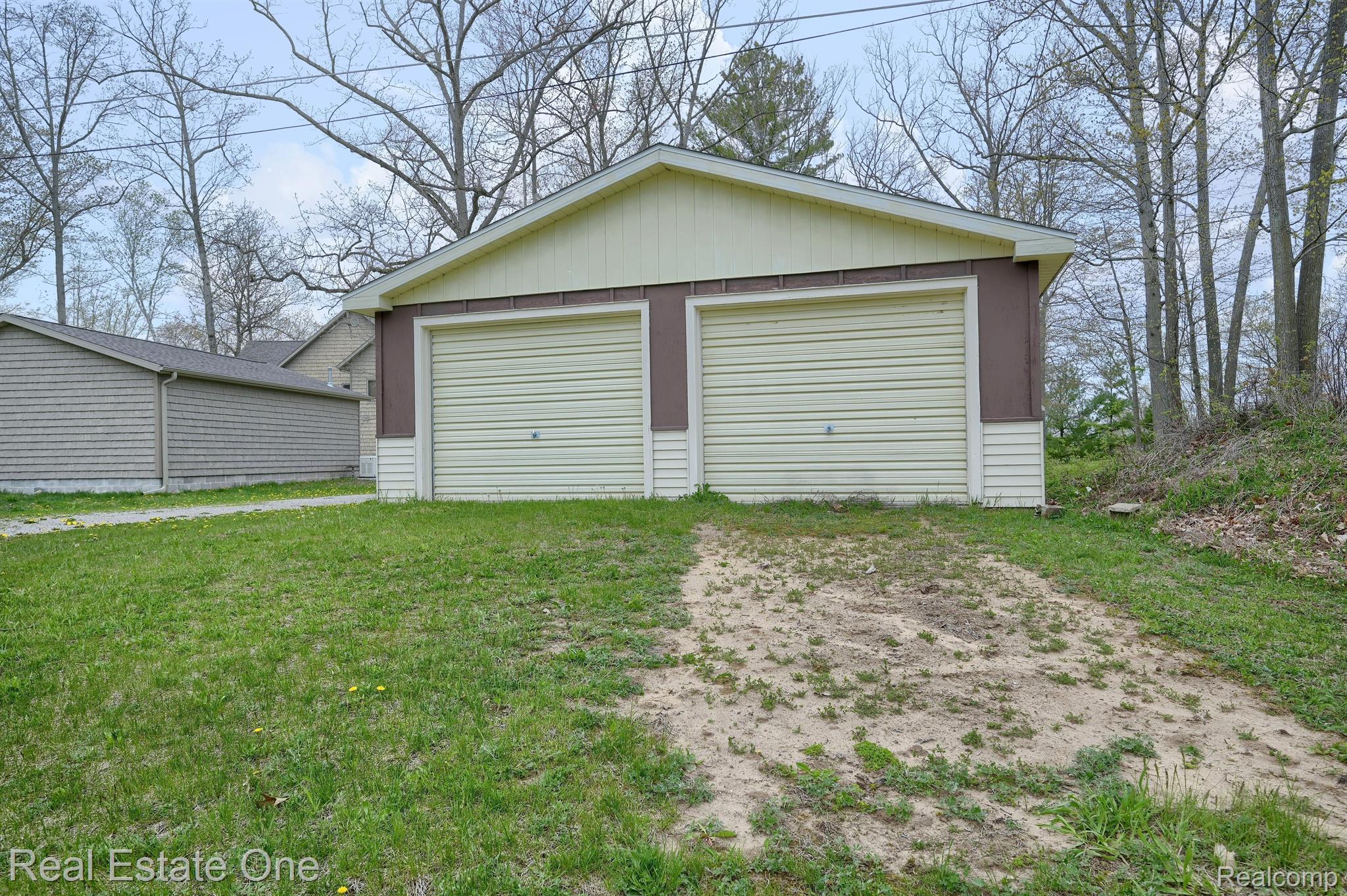 3250 S OGEMAW TRL
