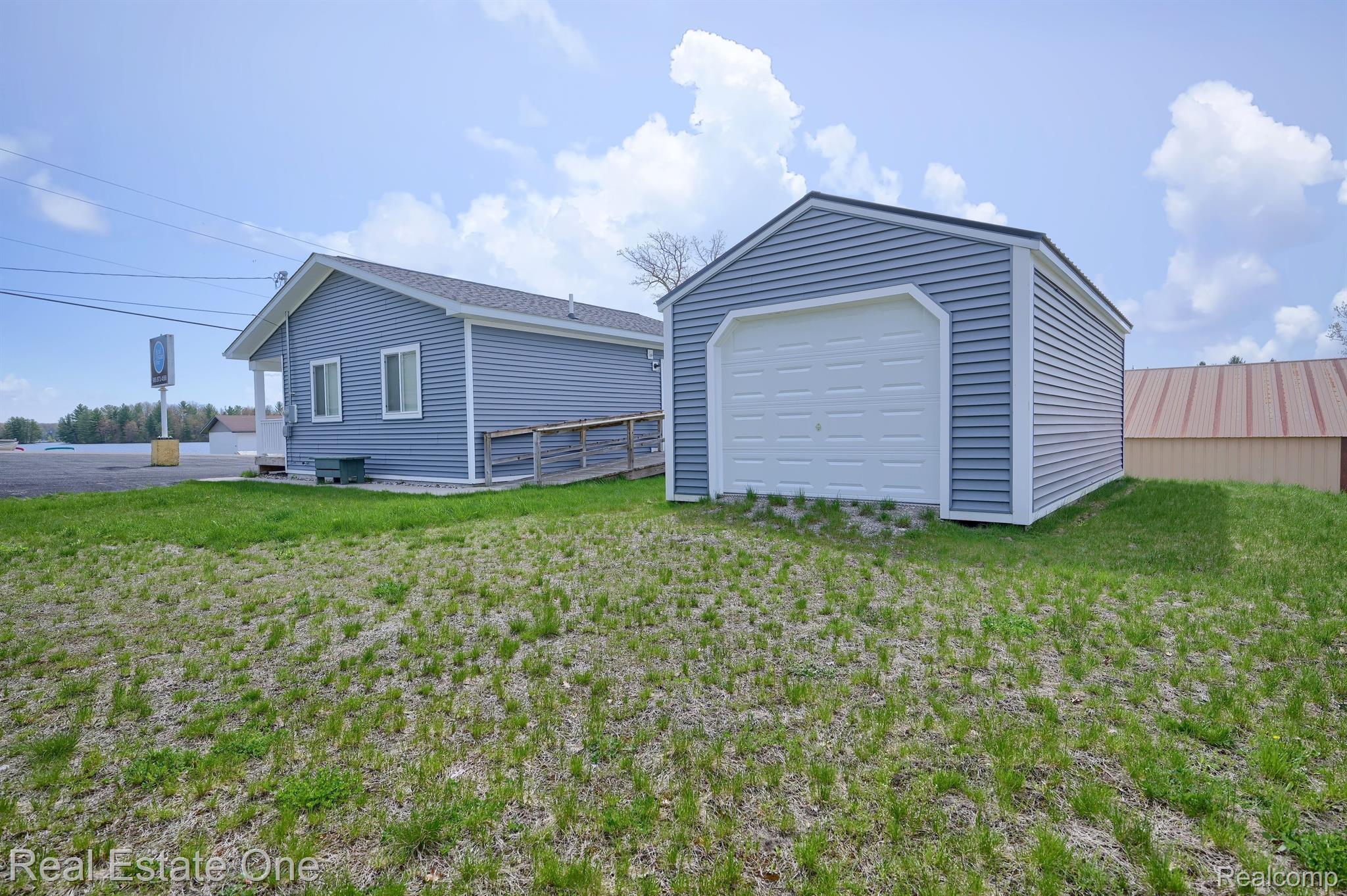 3008 RIFLE RIVER TRL