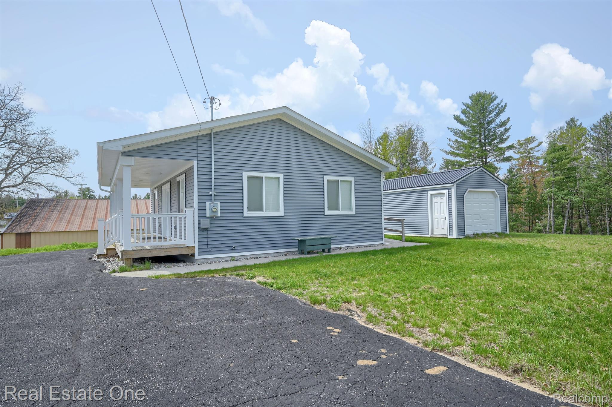 3008 RIFLE RIVER TRL