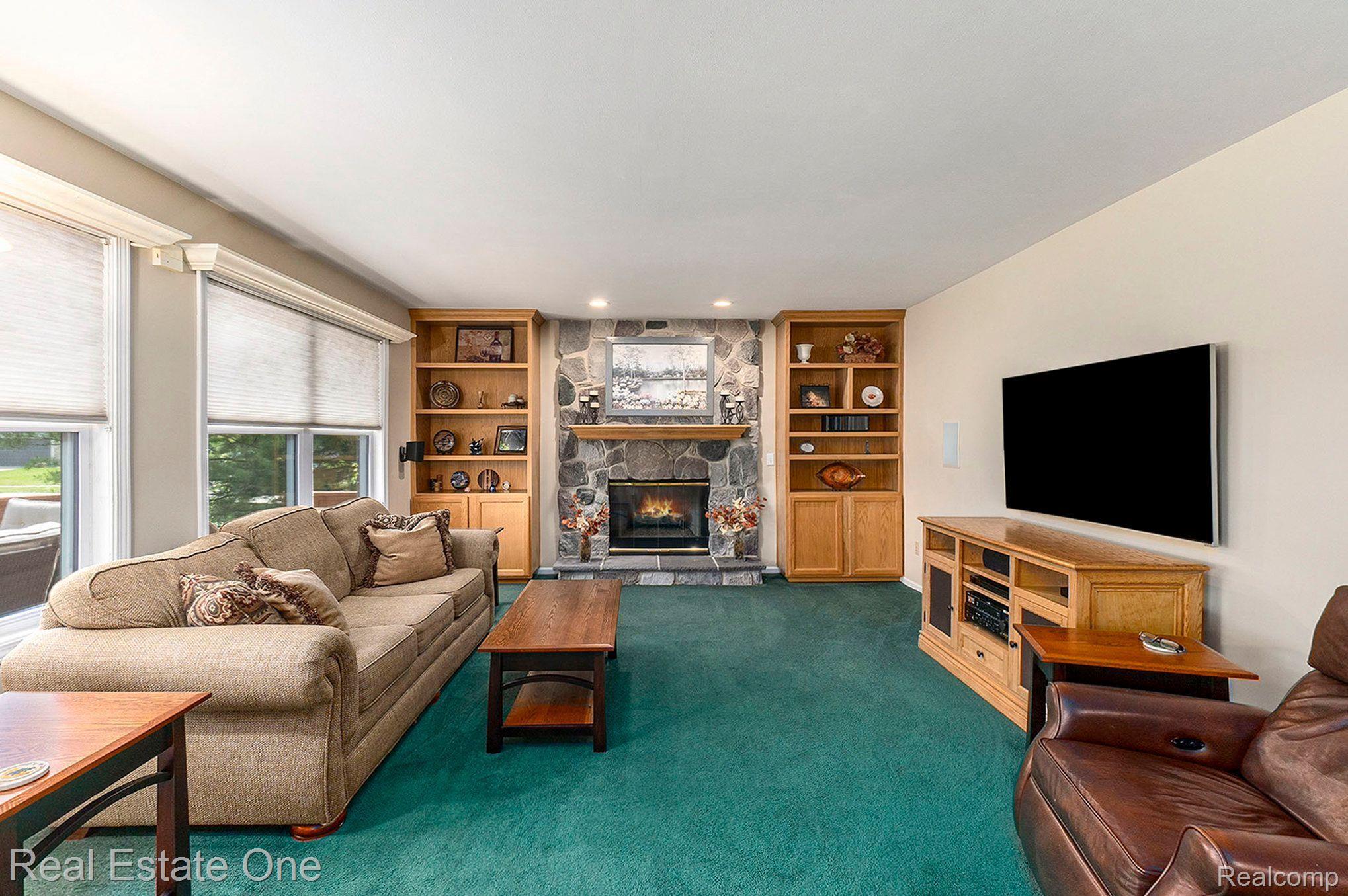 5584 ADDERSTONE DR