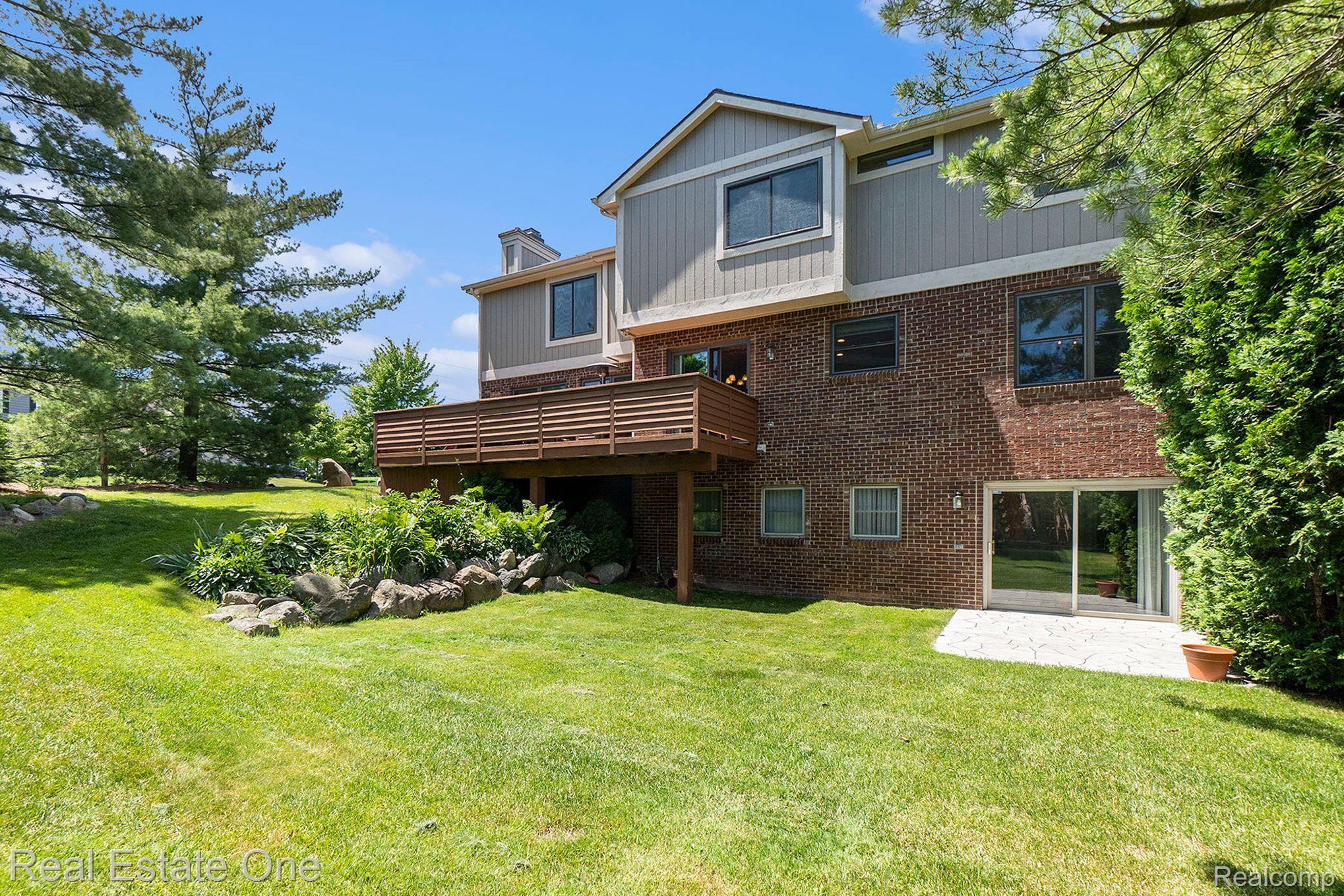 5584 ADDERSTONE DR