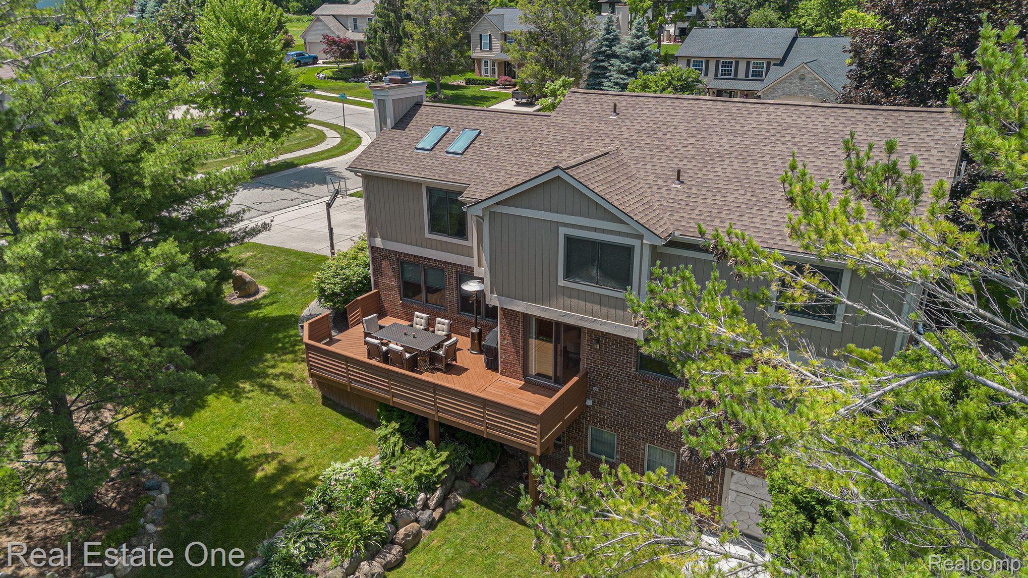 5584 ADDERSTONE DR