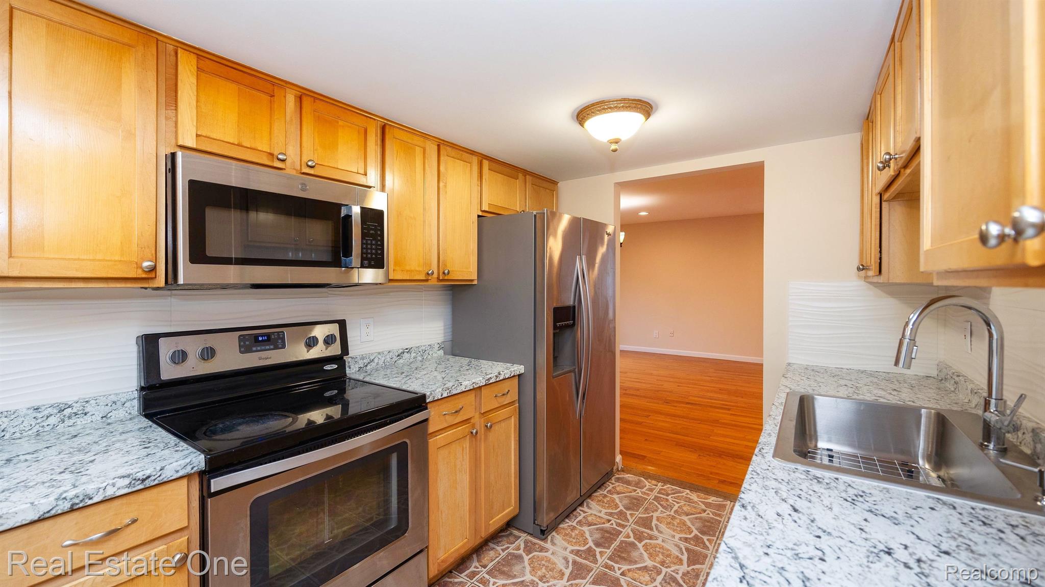27081 FARMBROOK VILLA DR 107