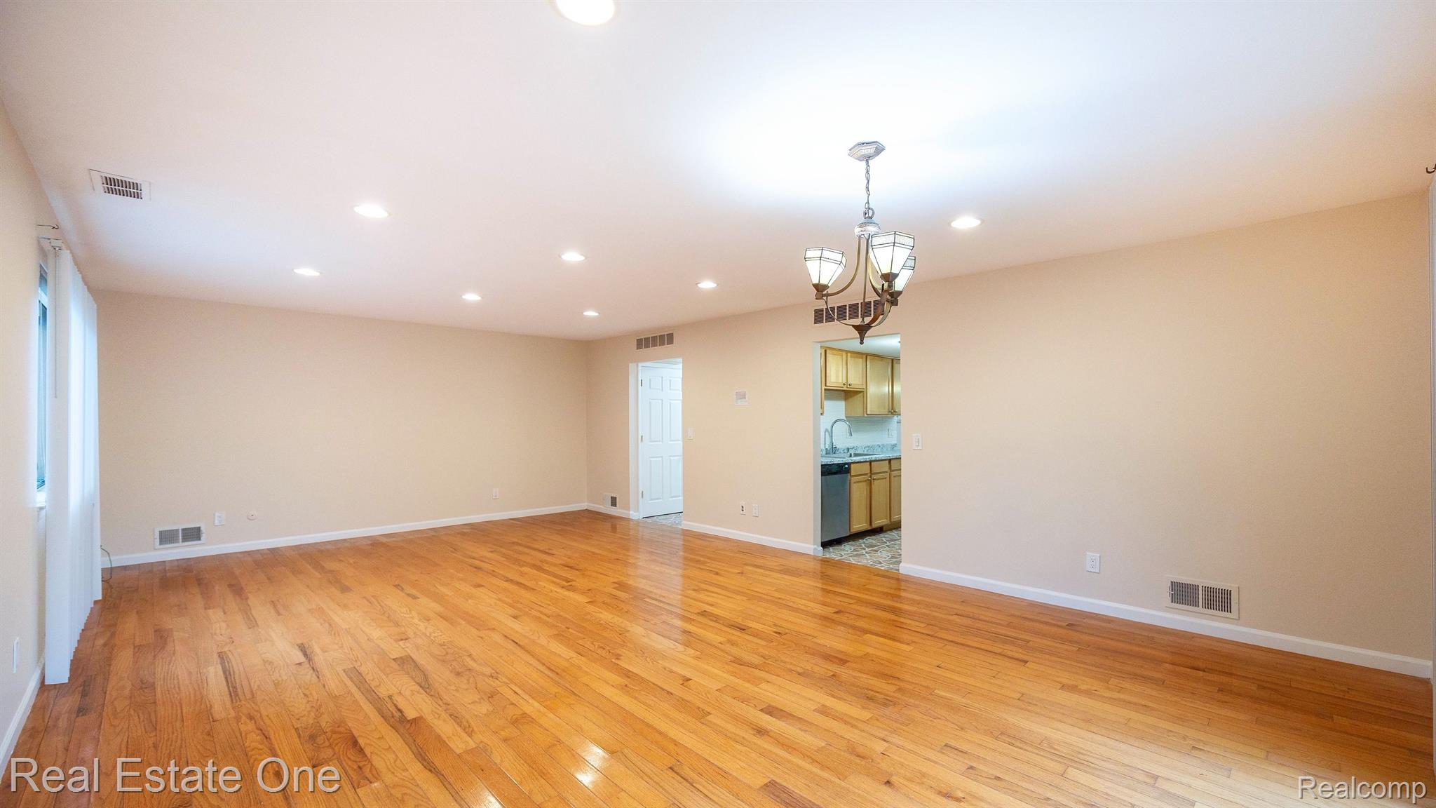 27081 FARMBROOK VILLA DR 107