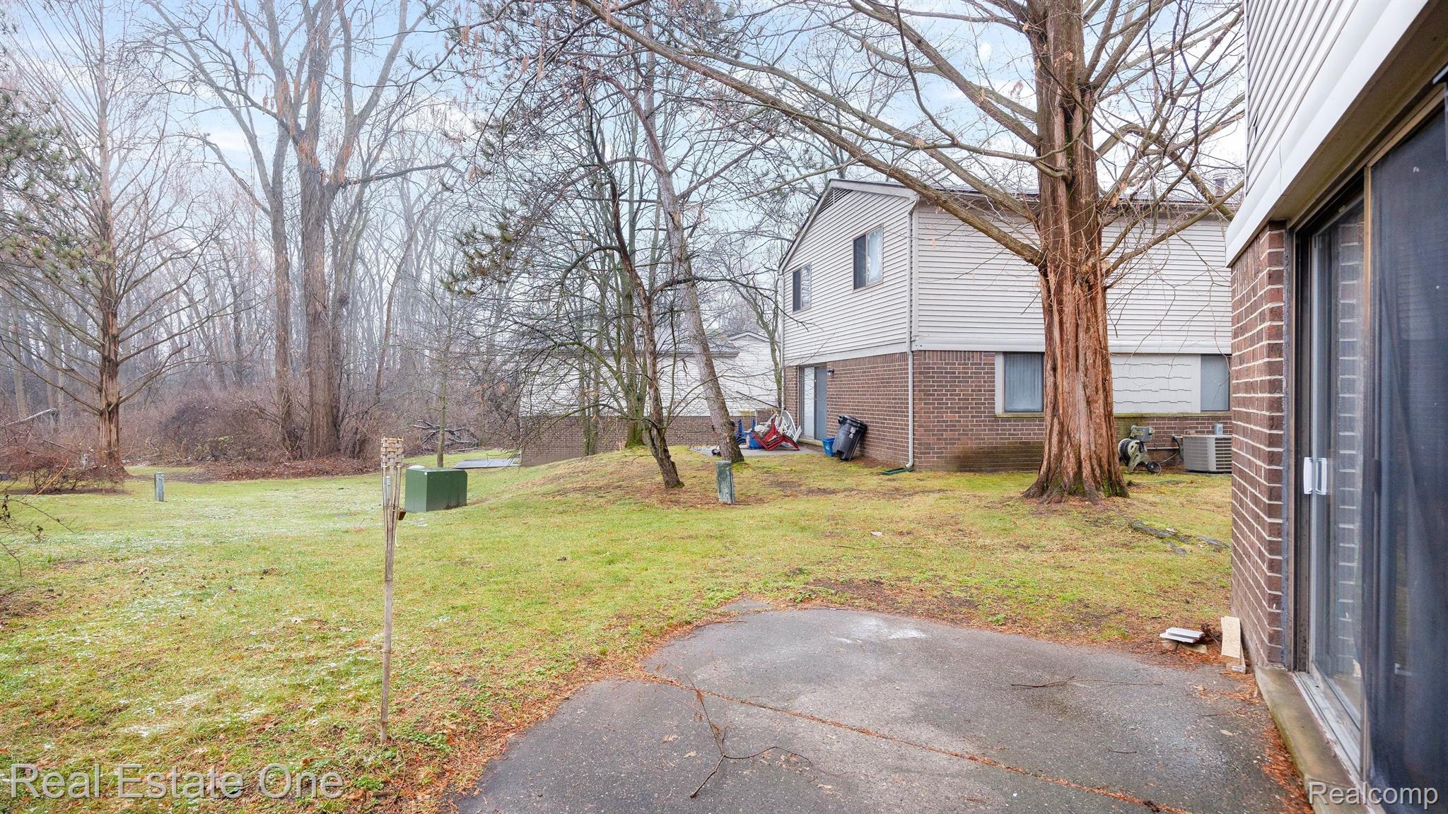 27081 FARMBROOK VILLA DR 107