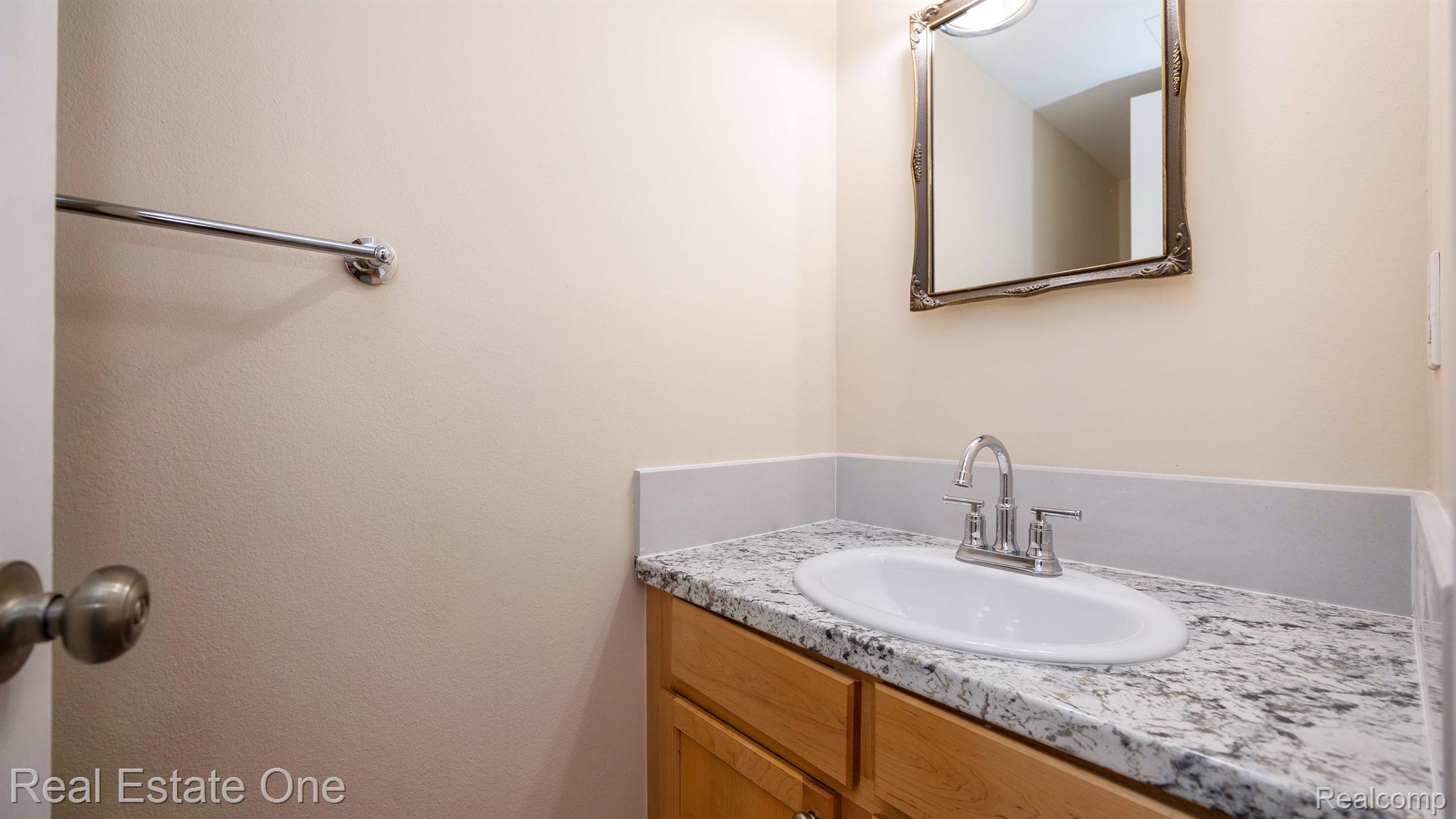 27081 FARMBROOK VILLA DR 107