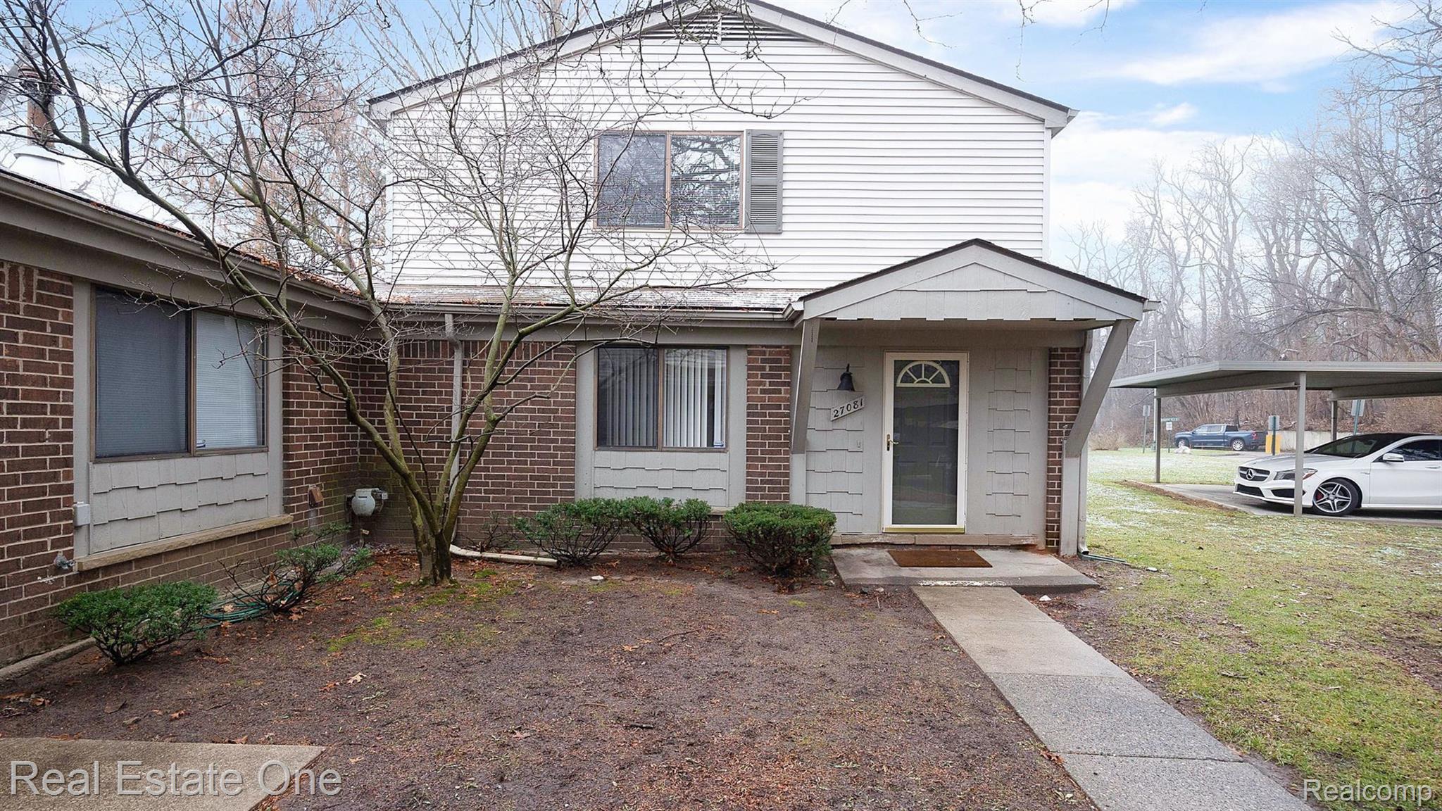 27081 FARMBROOK VILLA DR 107