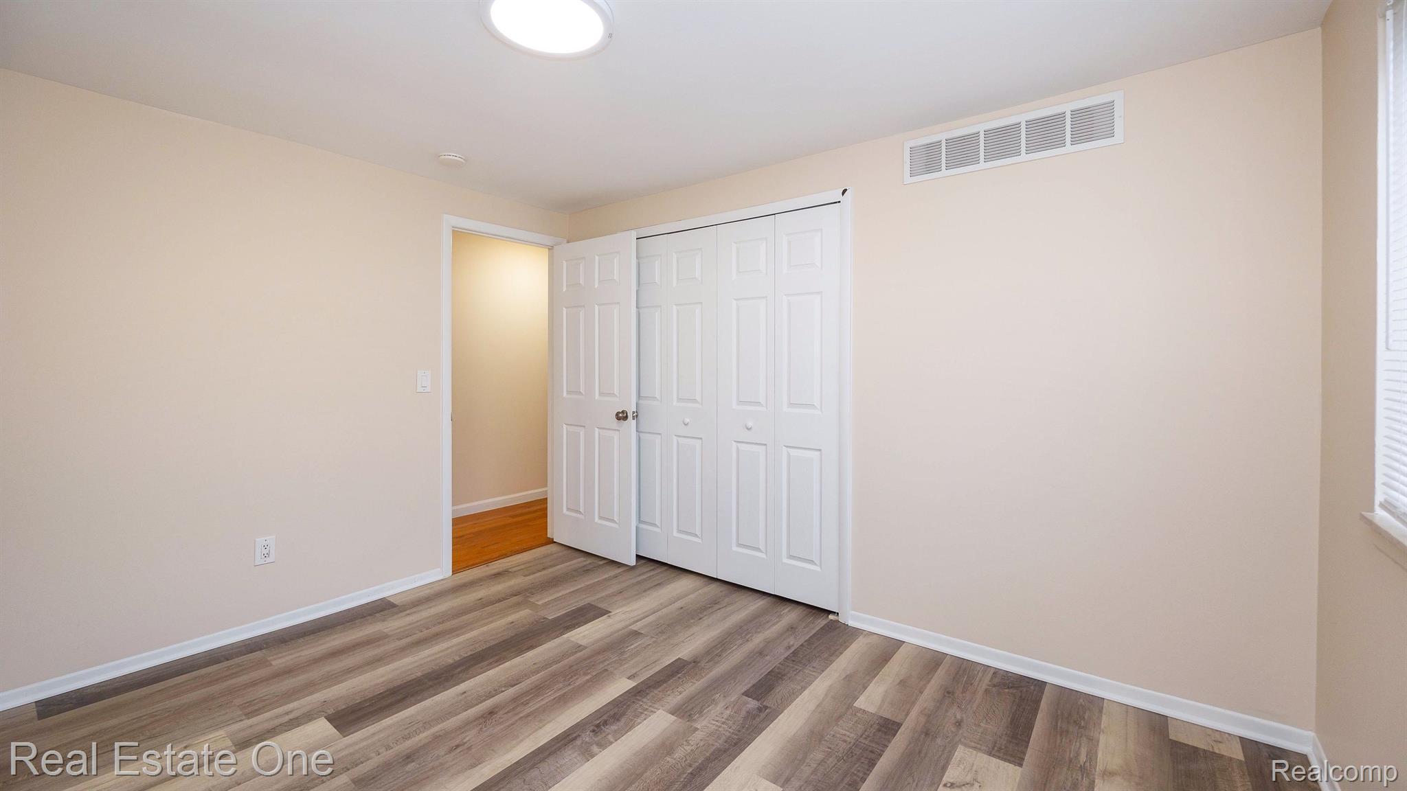 27081 FARMBROOK VILLA DR 107