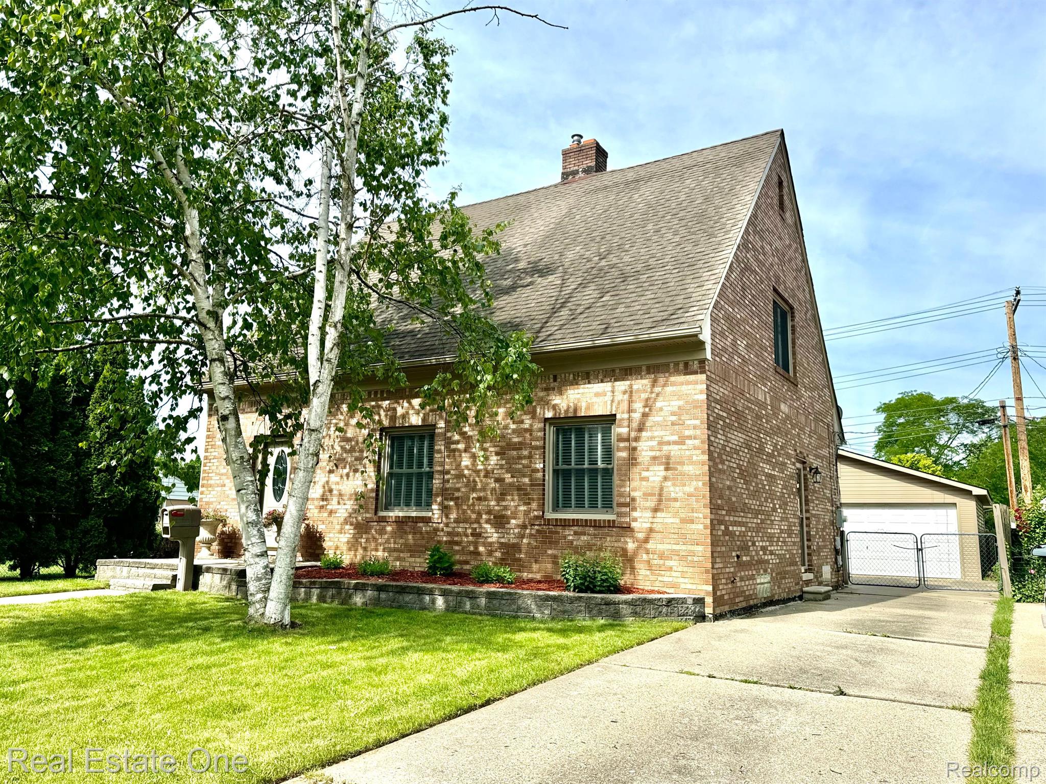 429 N BYWOOD AVE