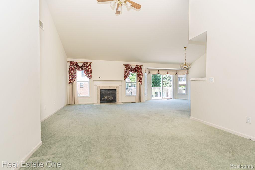 3664 Lexington DR
