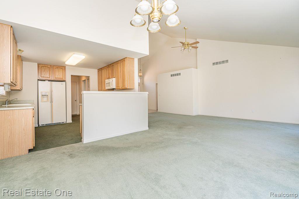 3664 Lexington DR