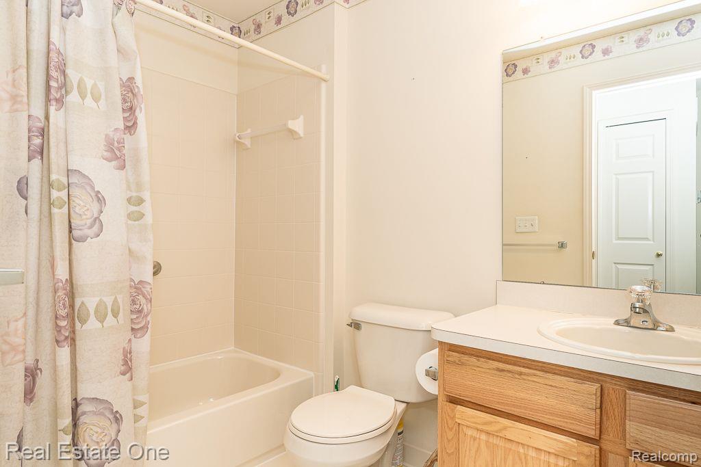 3664 Lexington DR