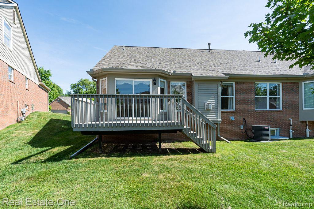 3664 Lexington DR