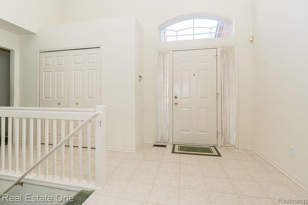 3664 Lexington DR