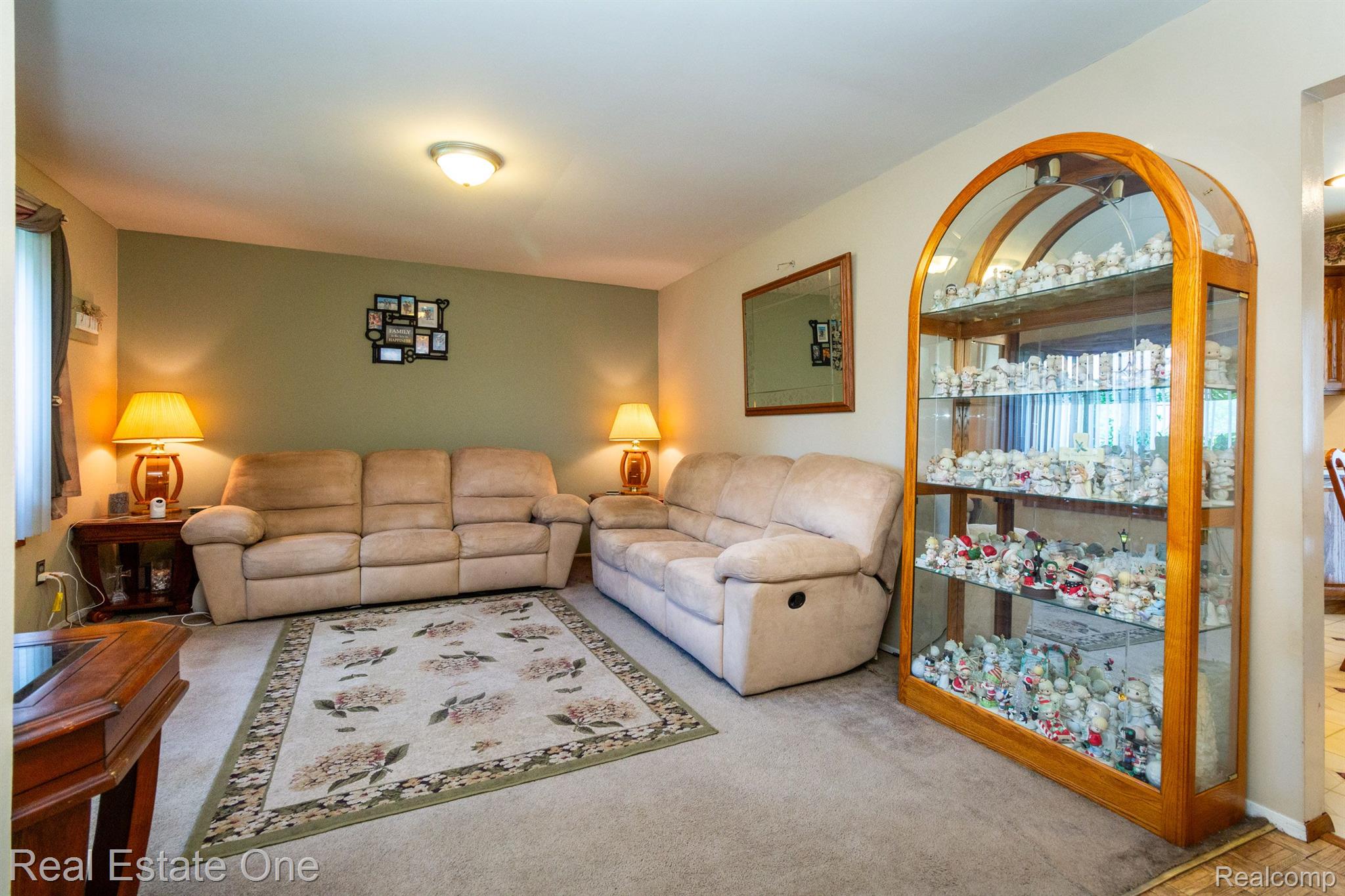 42693 WILMINGTON DR
