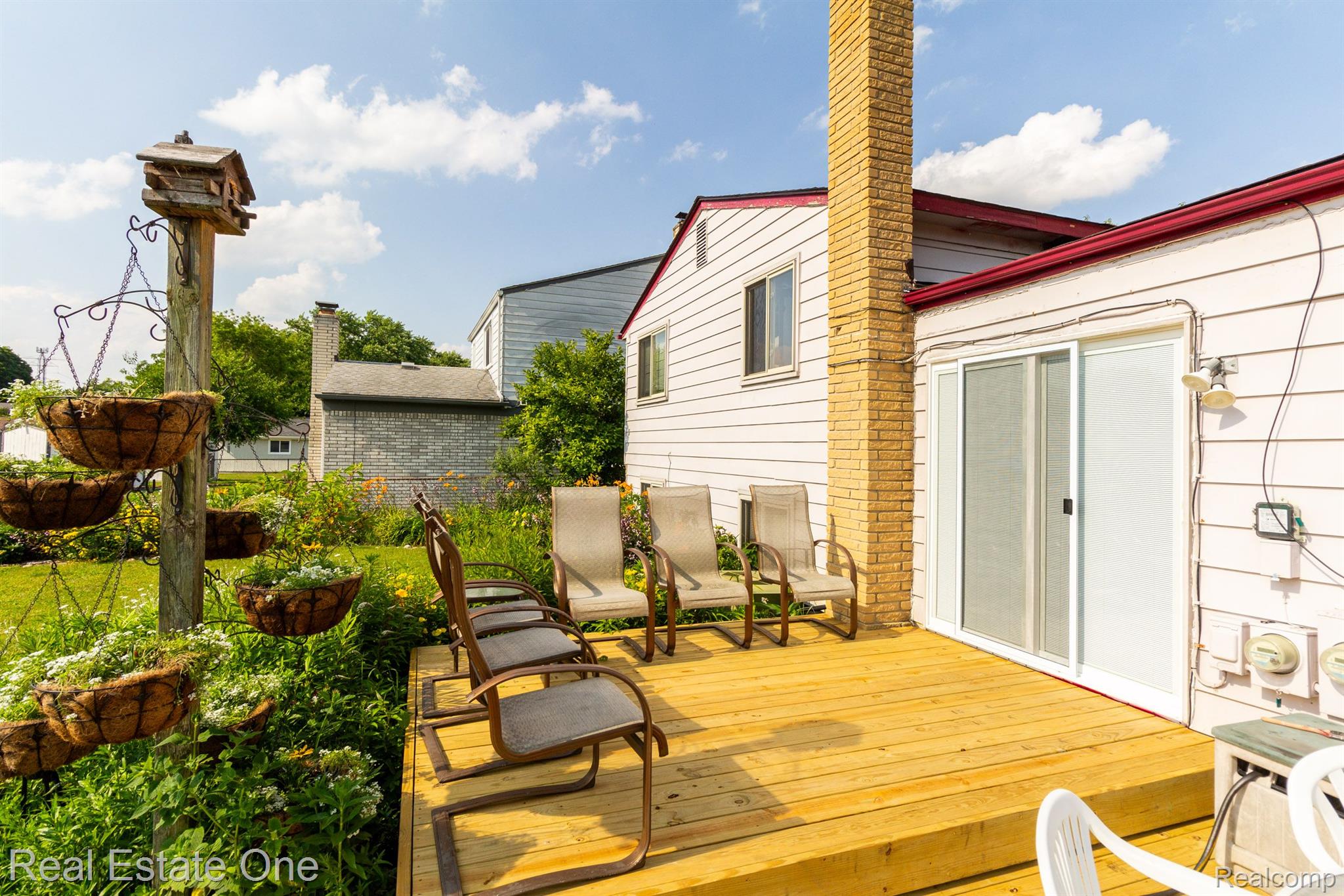 42693 WILMINGTON DR