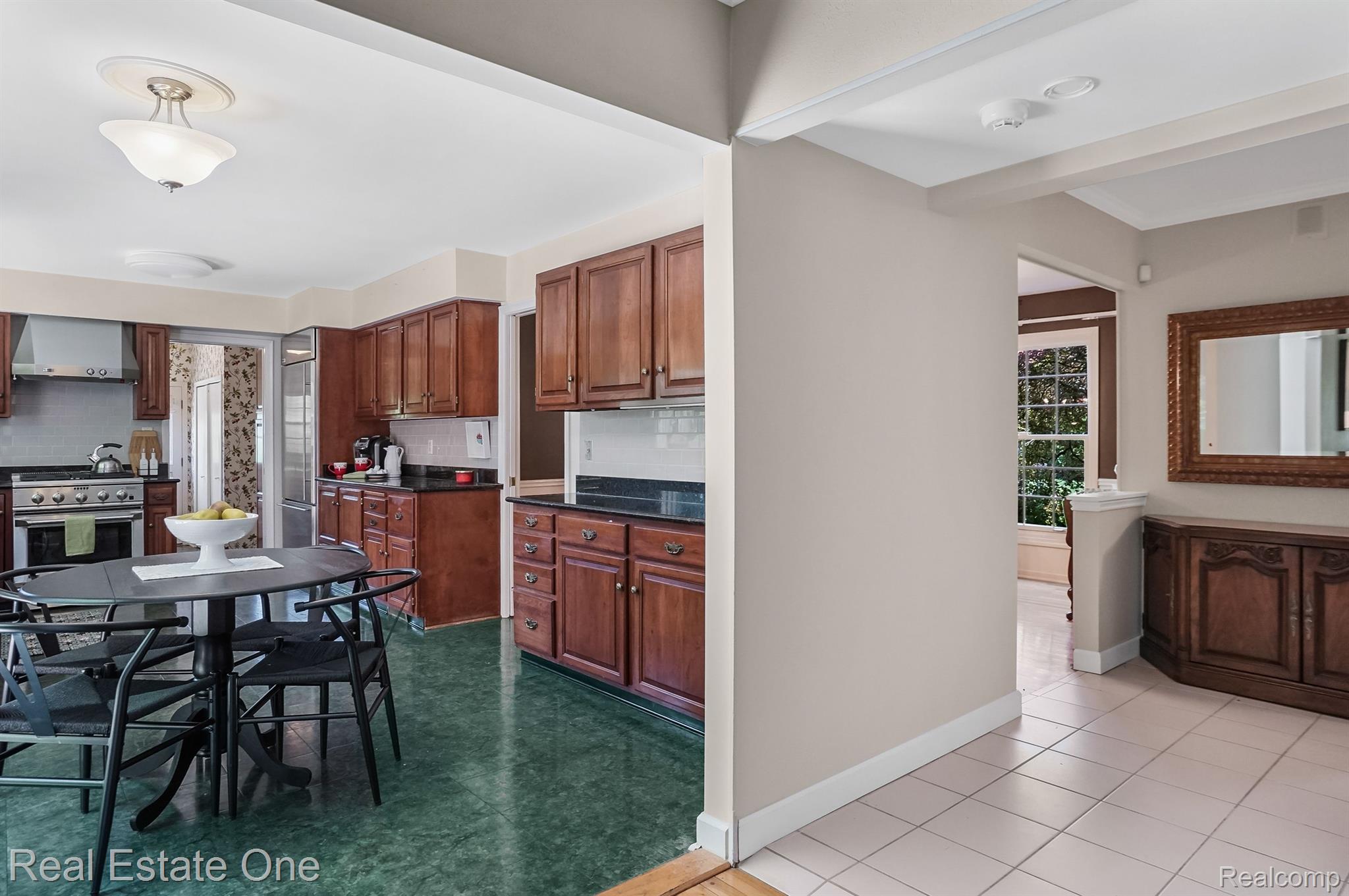 5848 ANDOVER RD