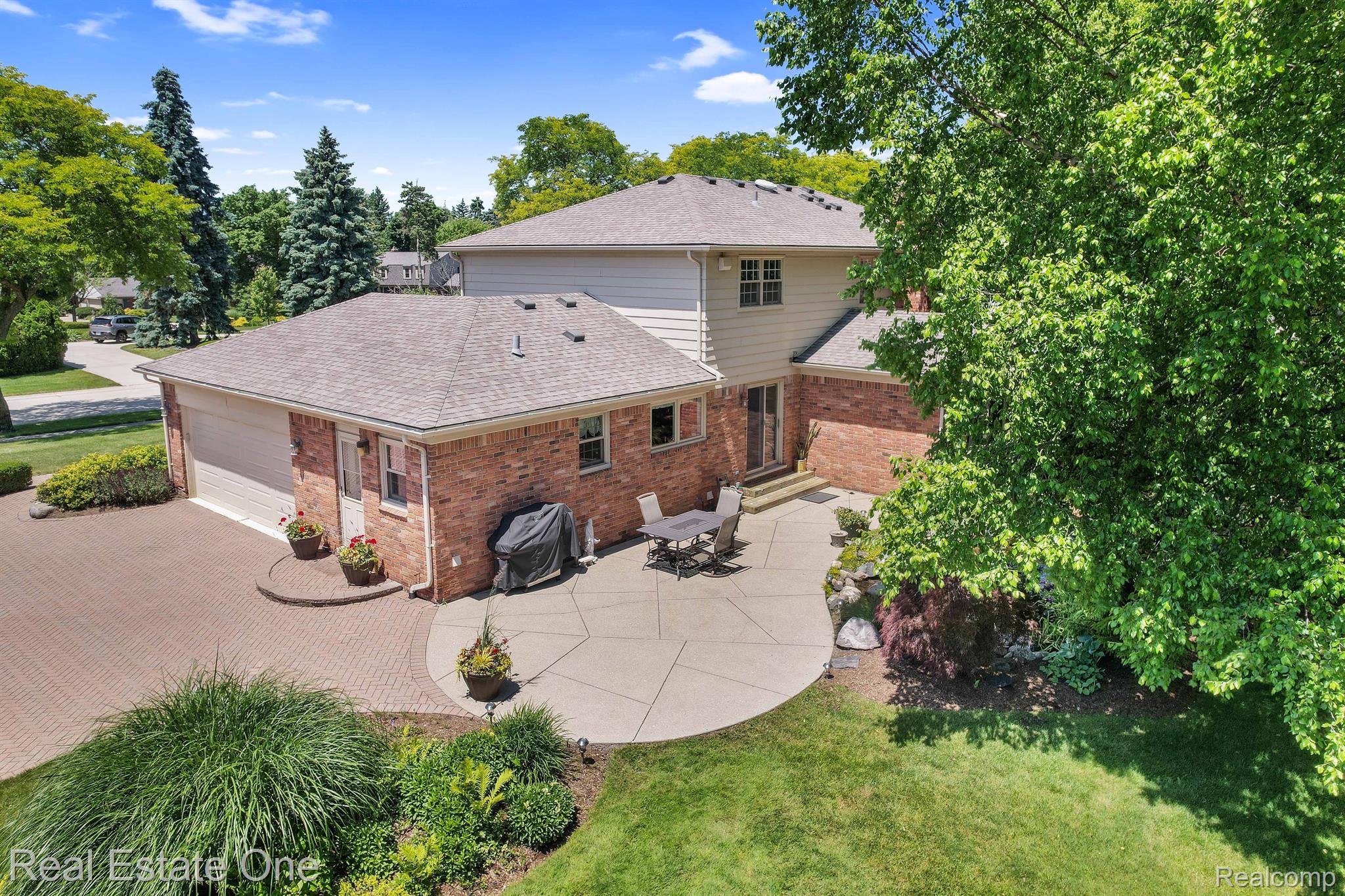5848 ANDOVER RD