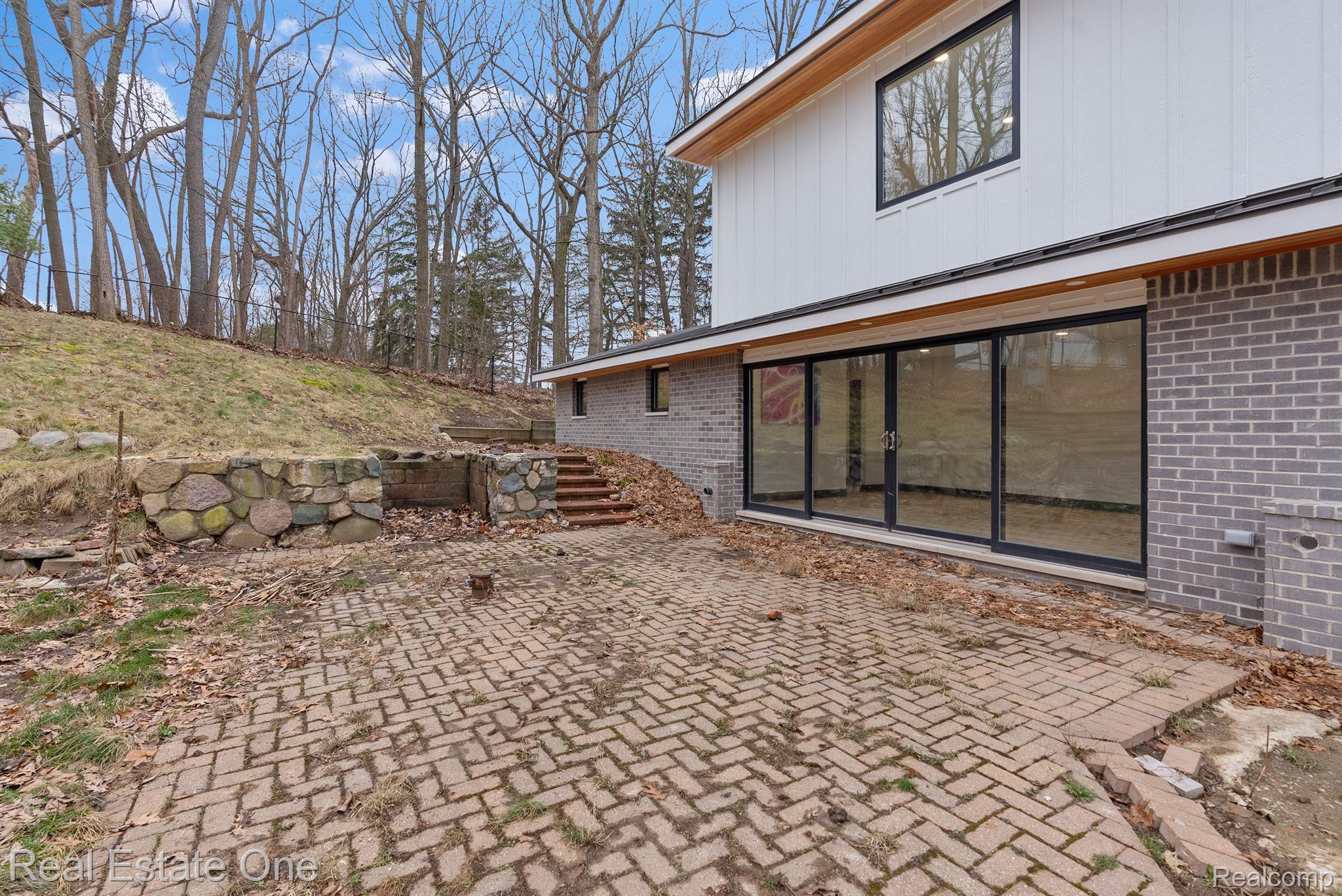 777 BRANTFORD RD