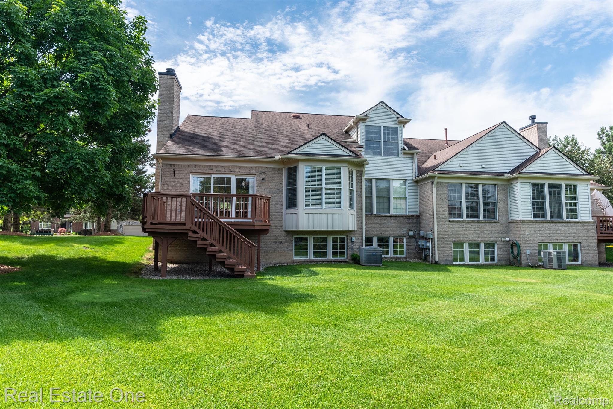 1941 DUNHAM DR