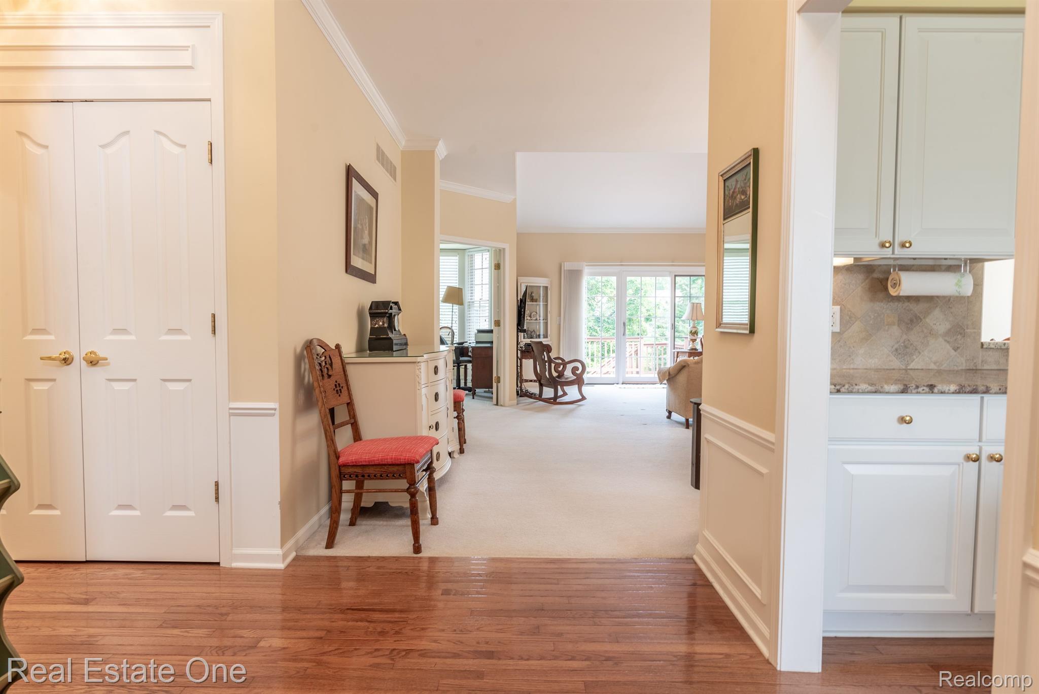 1941 DUNHAM DR