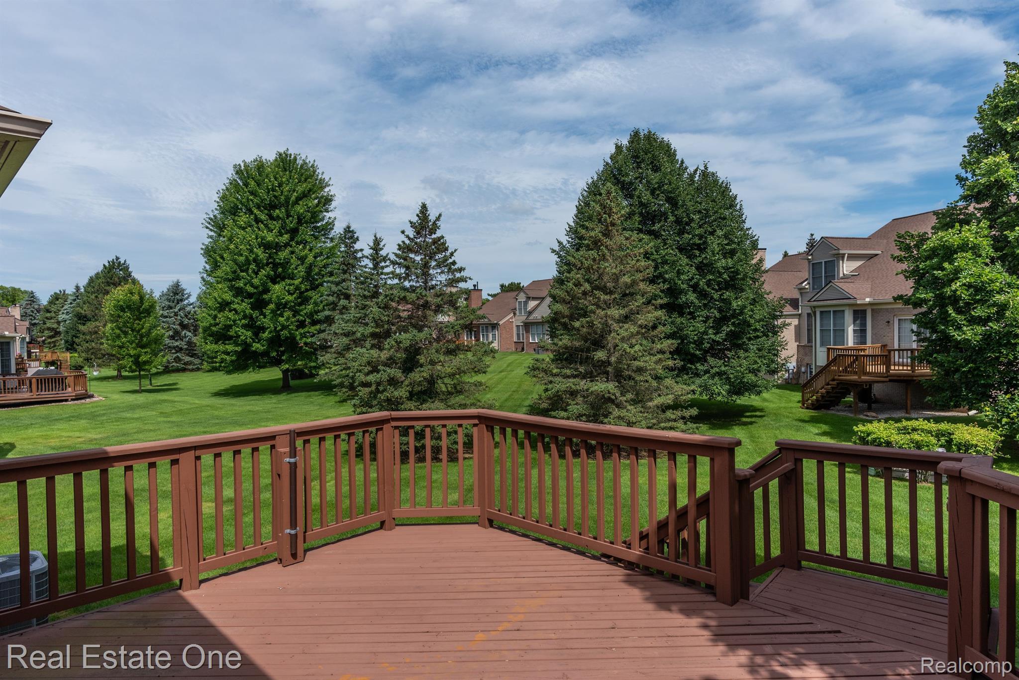 1941 DUNHAM DR