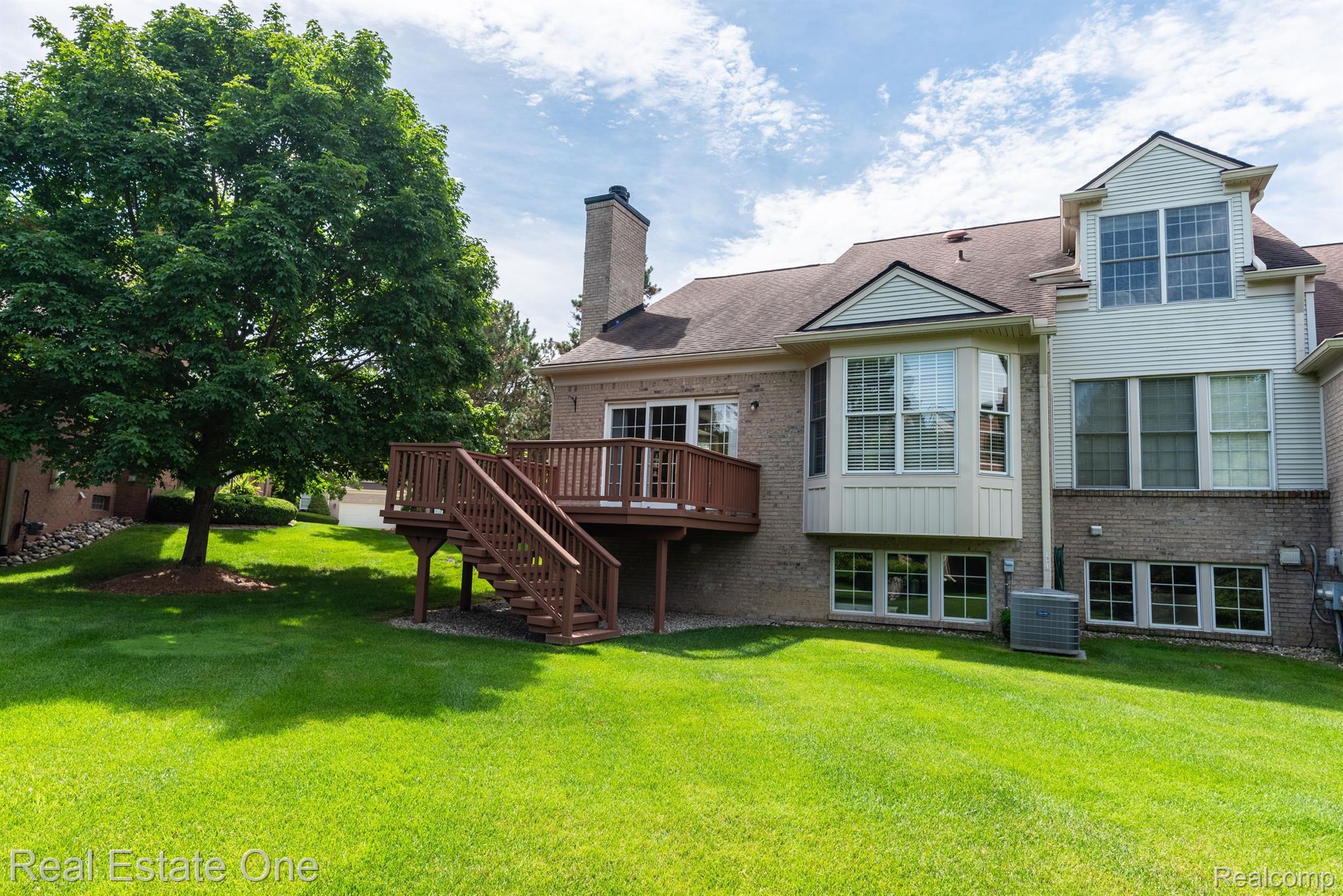 1941 DUNHAM DR