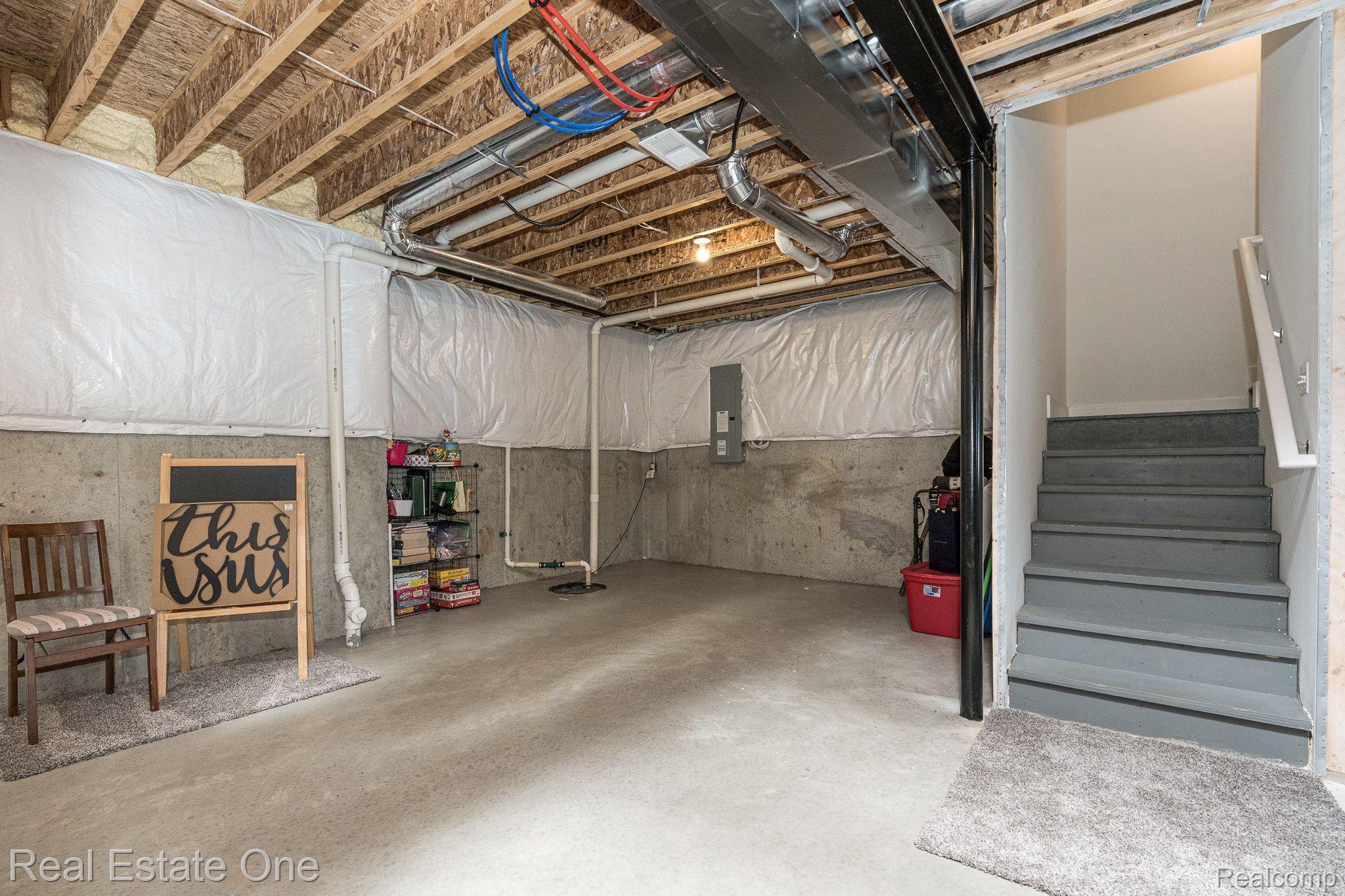 1348 Palatine DR