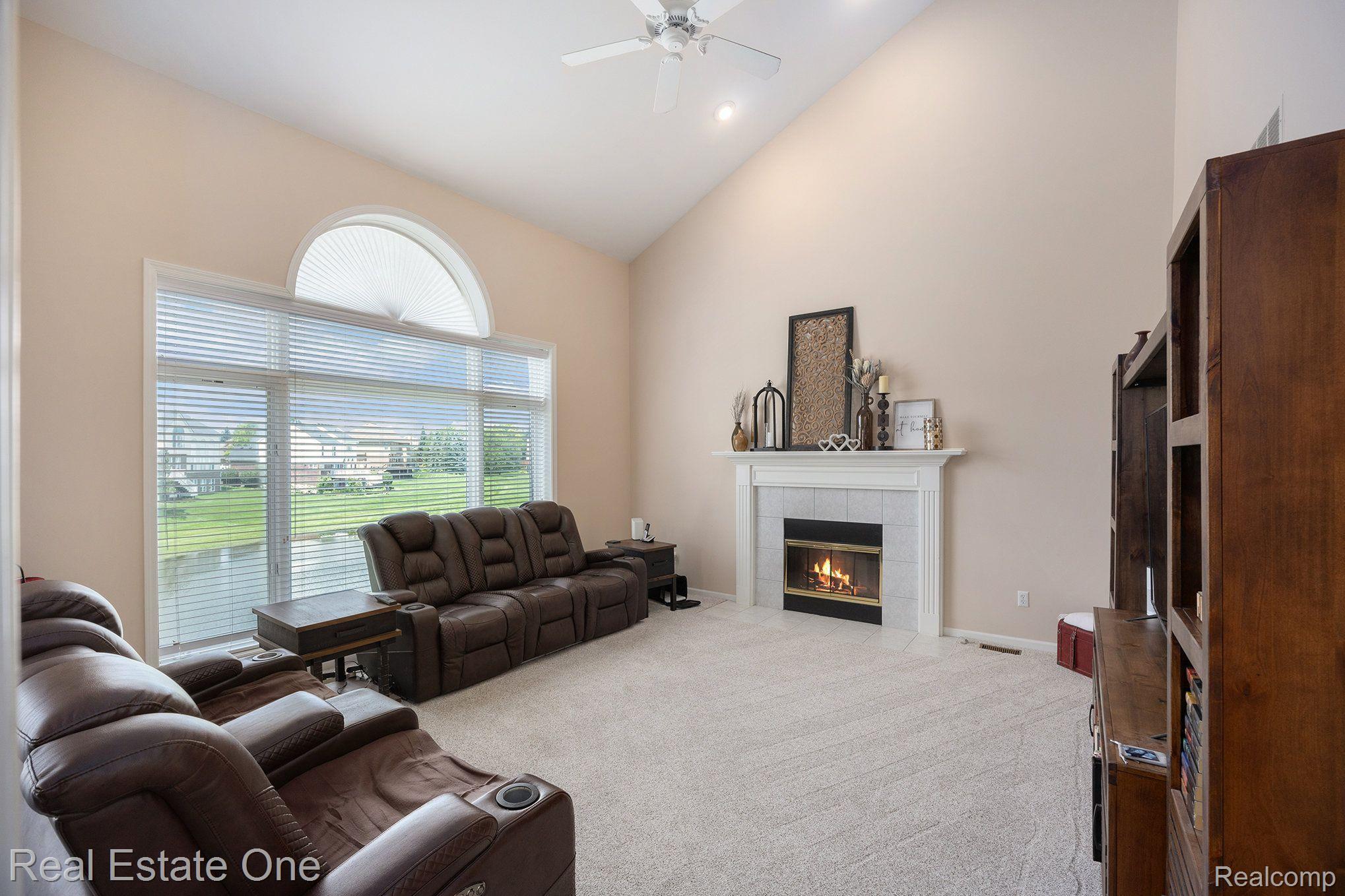 1259 TULBERRY CIR