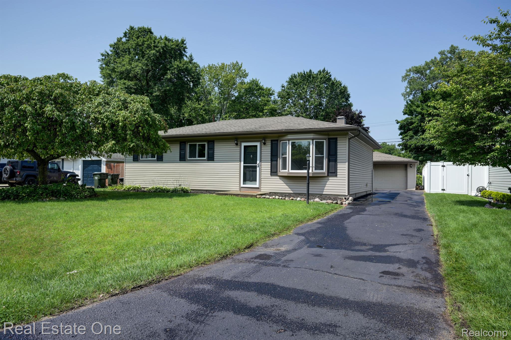 3140 EASTERN AVE
