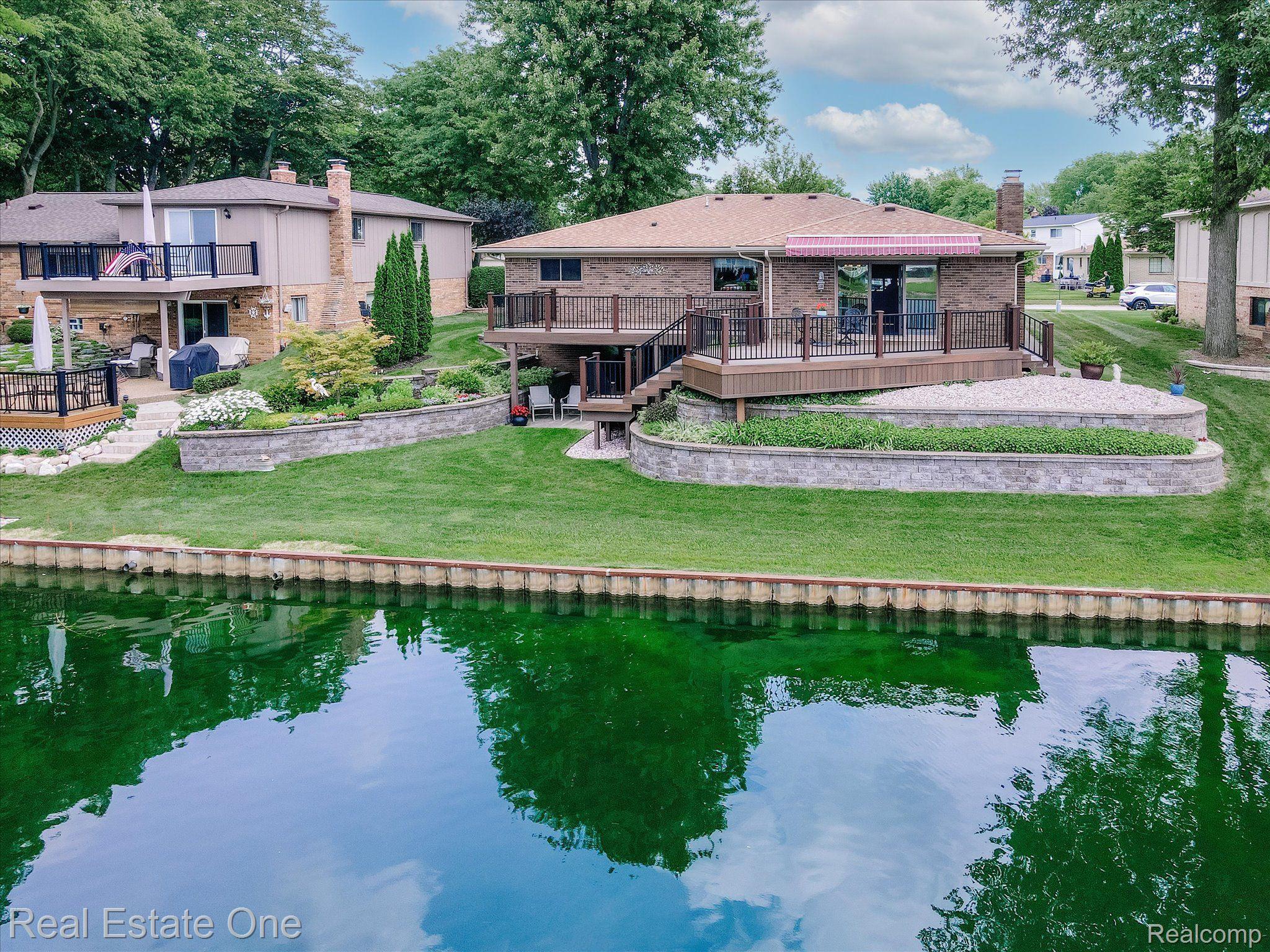 6845 LITTLE CREEK DR