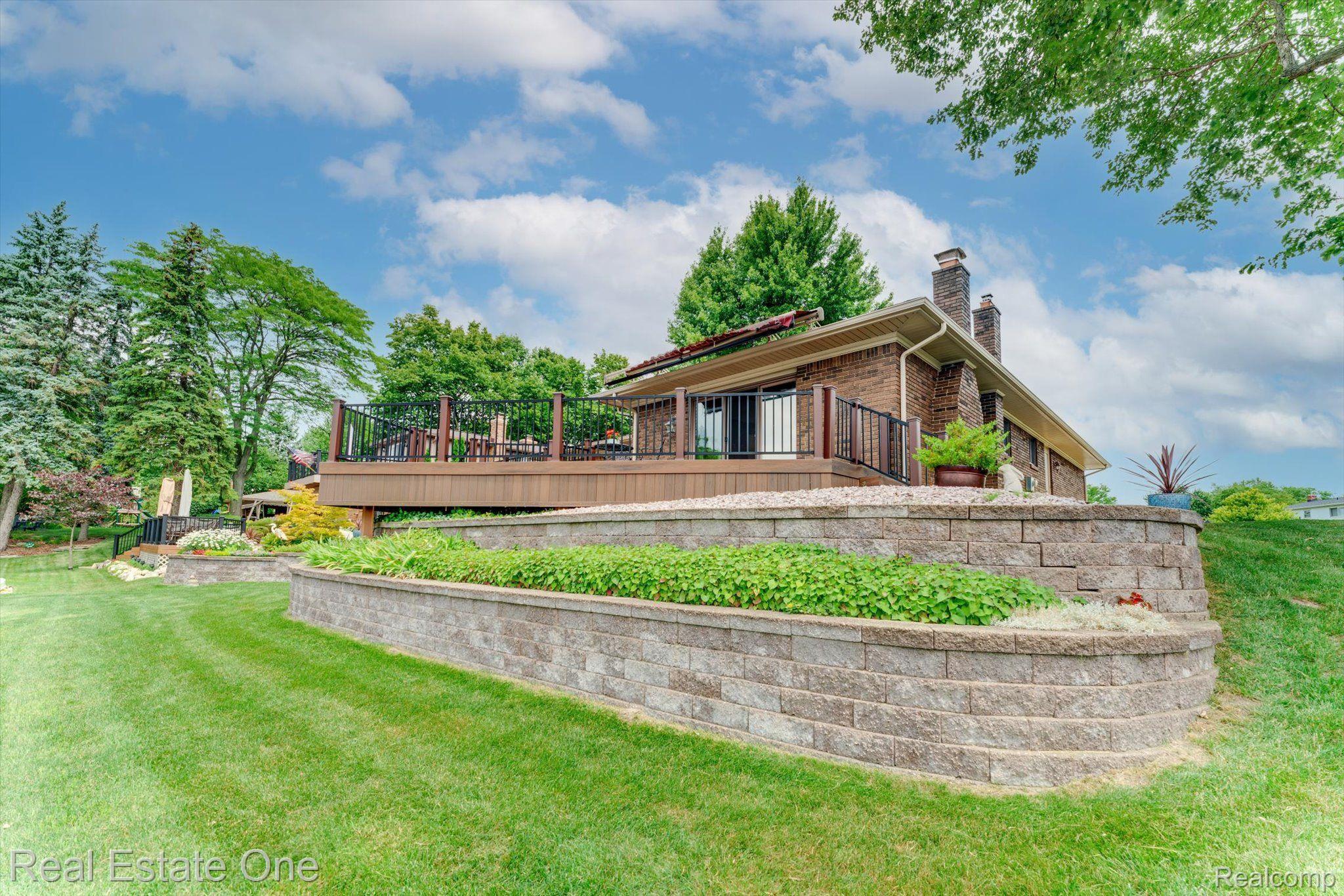 6845 LITTLE CREEK DR