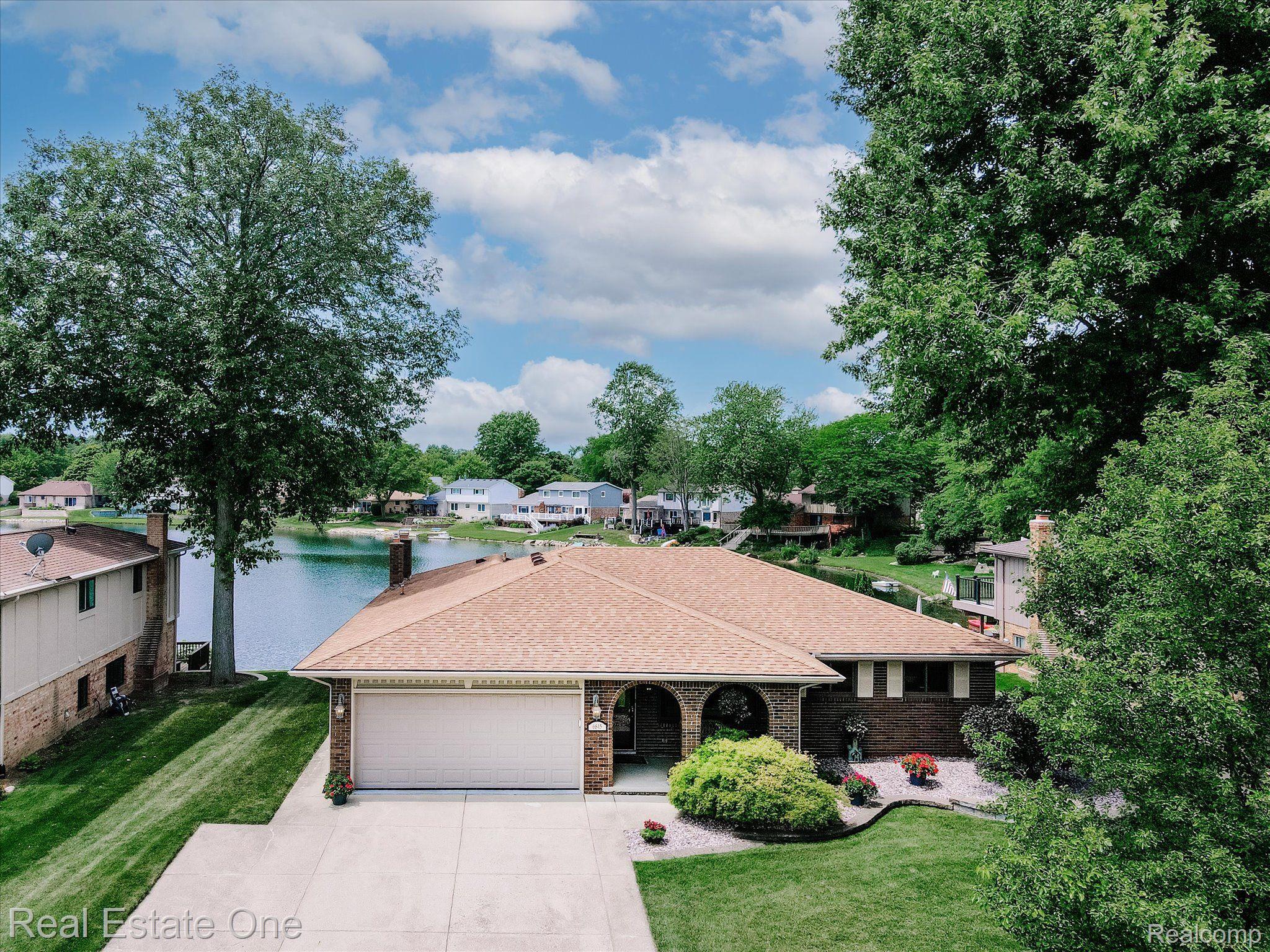 6845 LITTLE CREEK DR