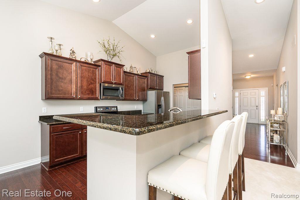40558 Turnberry DR