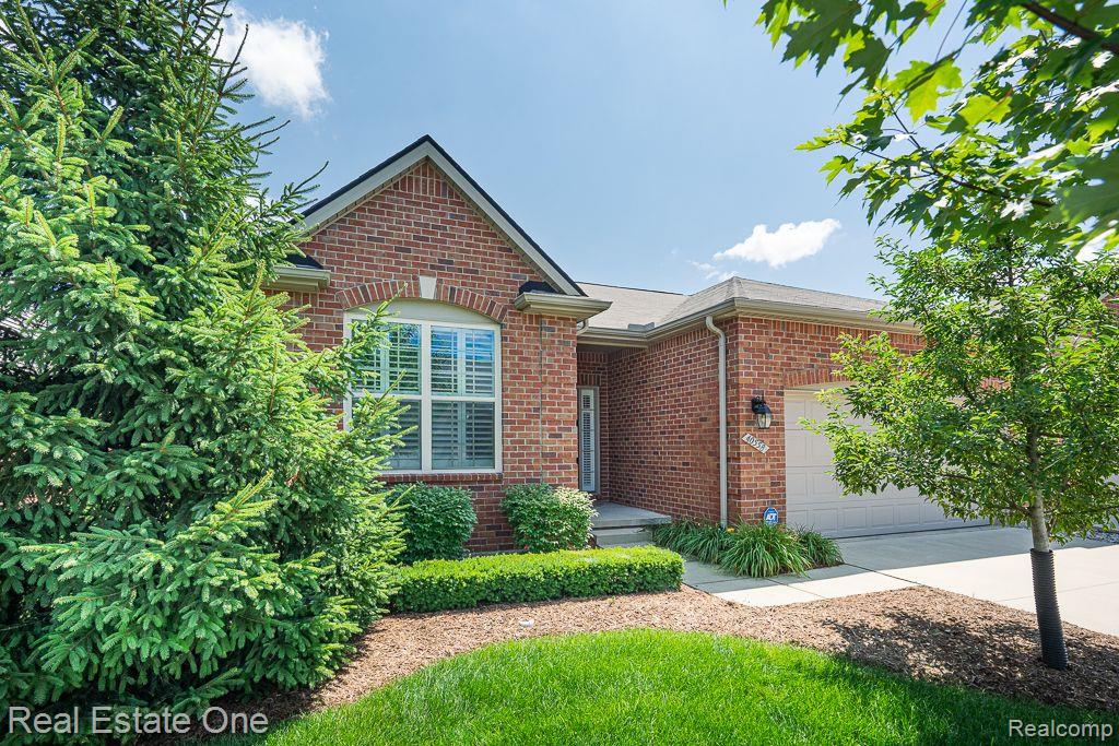40558 Turnberry DR