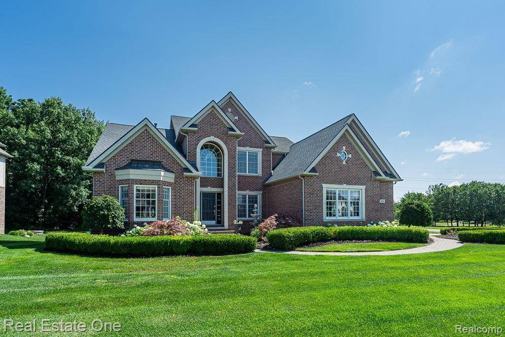 523 WYNSTONE CIR N