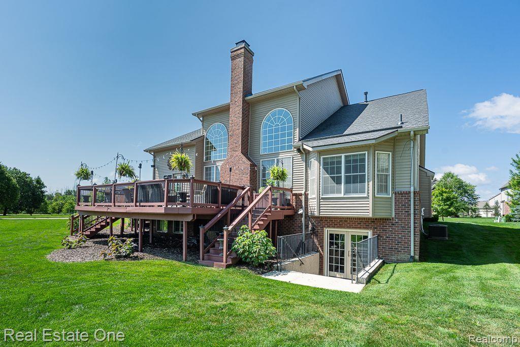 523 WYNSTONE CIR N