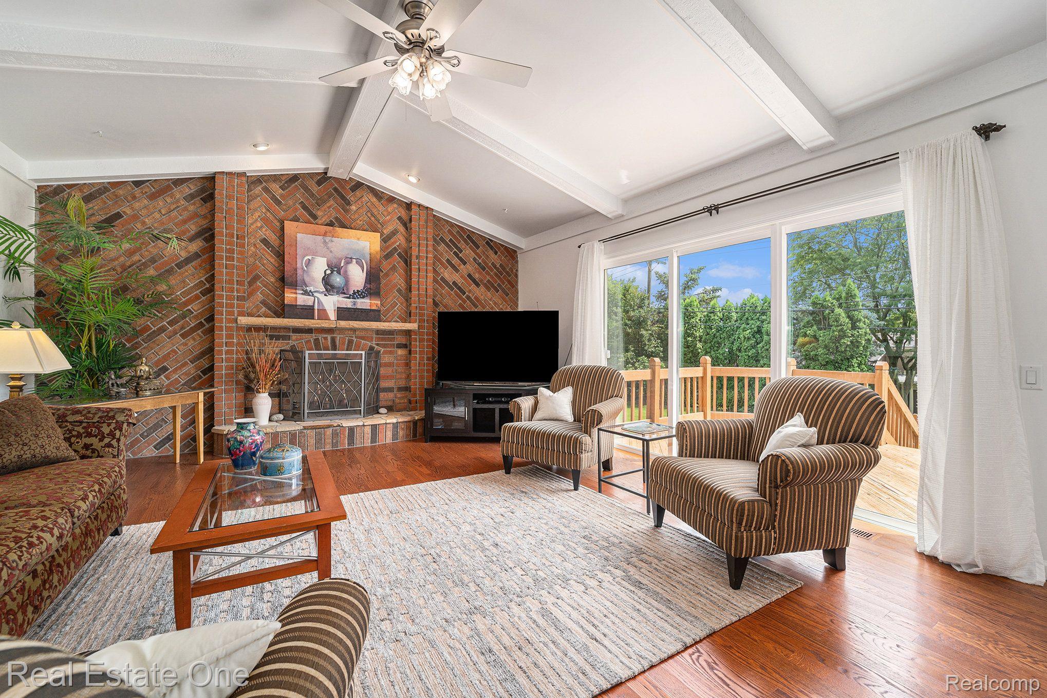 2777 STEAMBOAT SPRINGS DR