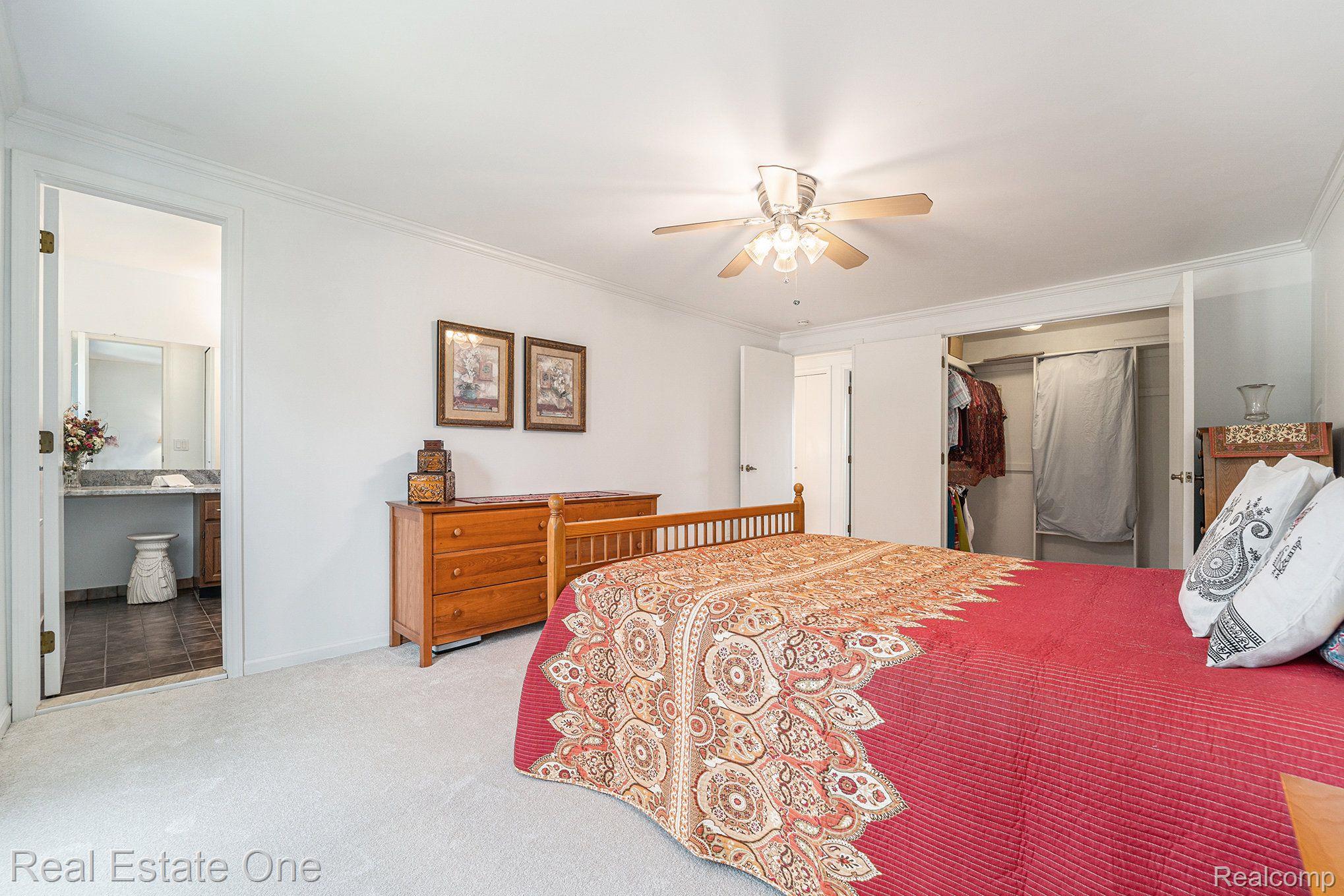 2777 STEAMBOAT SPRINGS DR