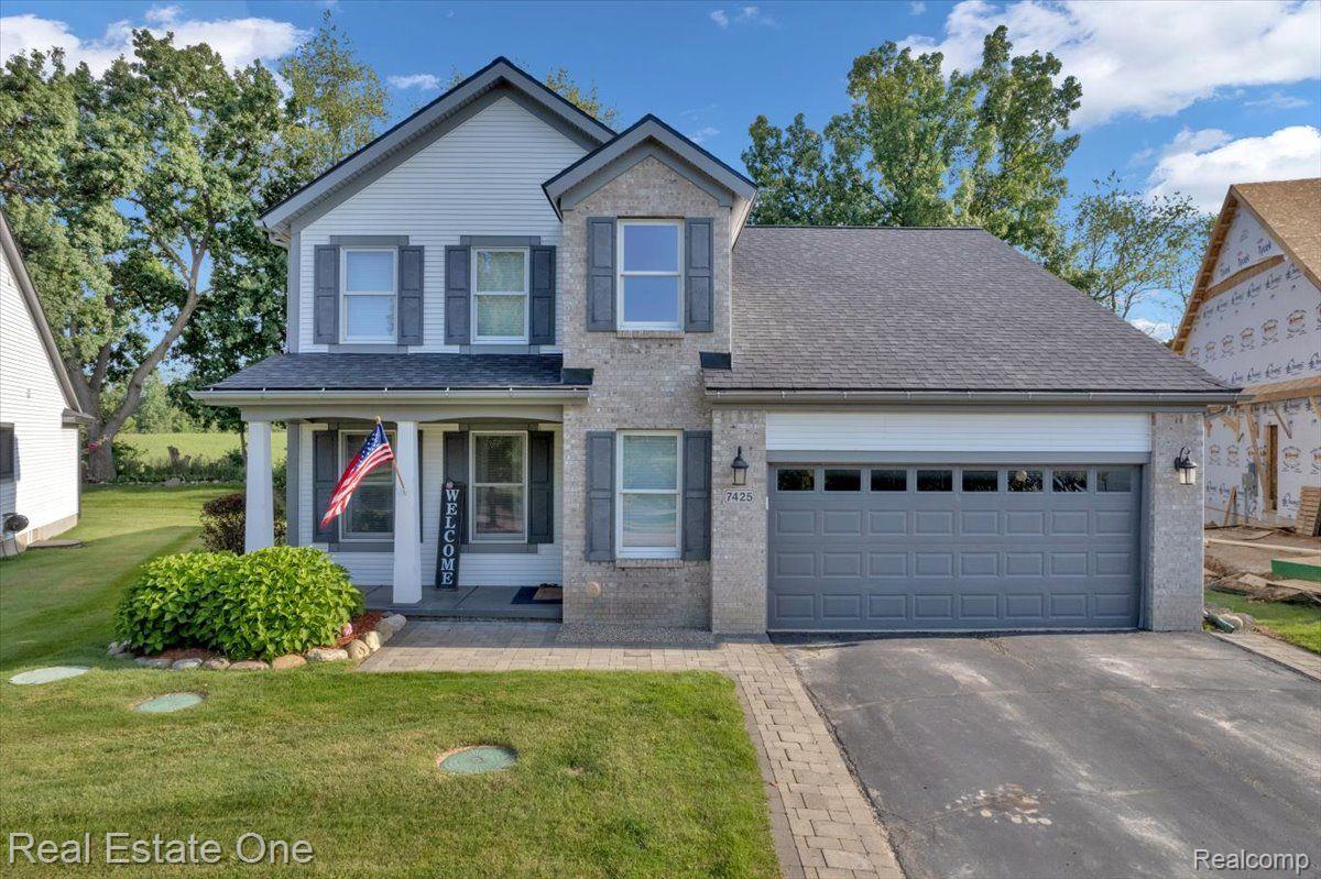 7425 VILLAGE CRT
