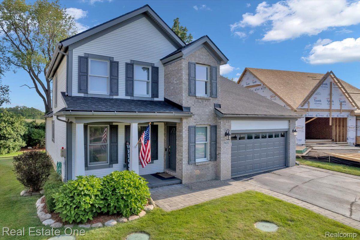 7425 VILLAGE CRT