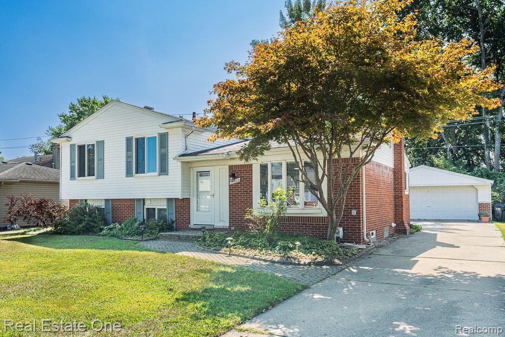 14160 Mary Grove DR