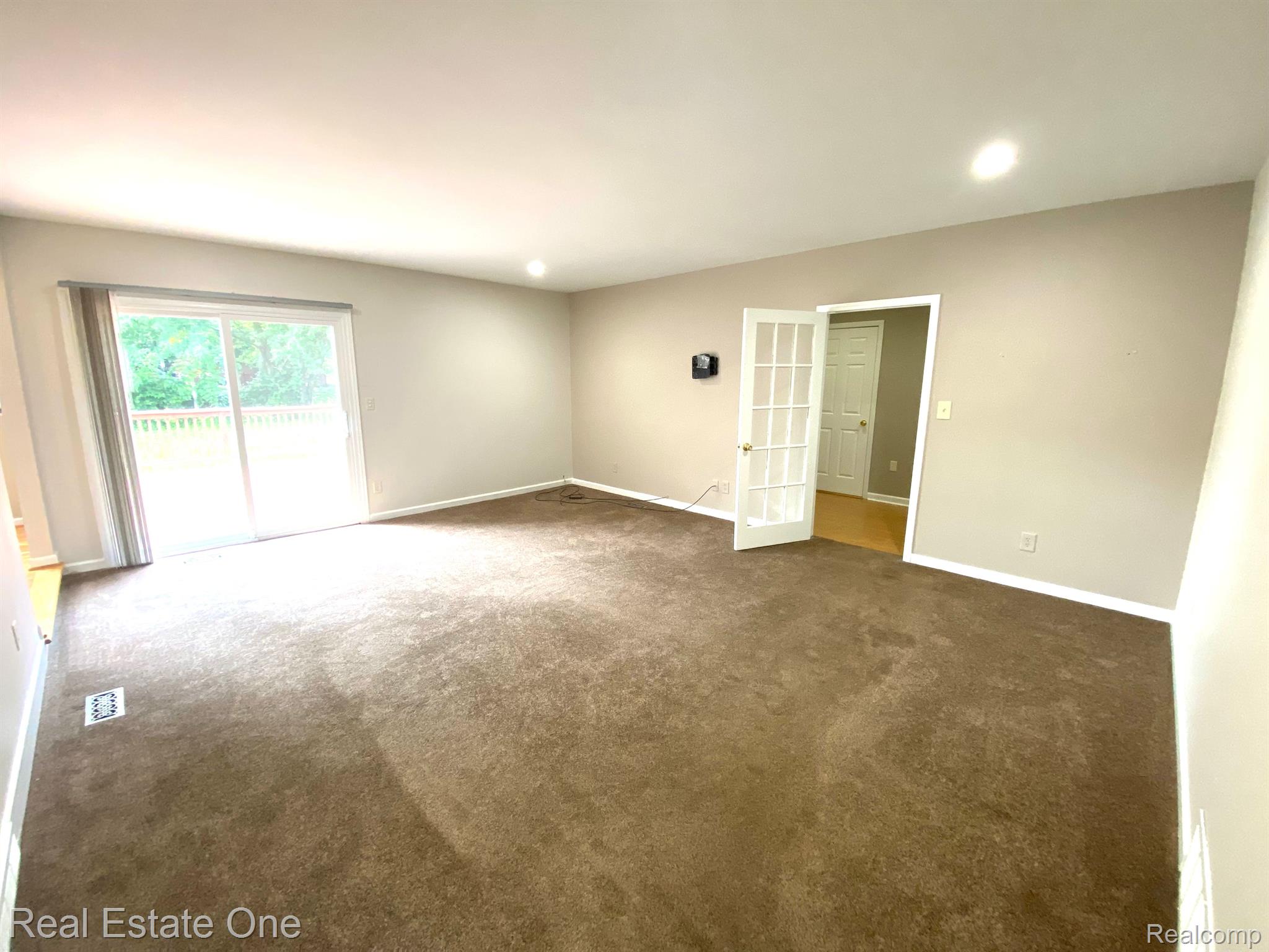 5341 WRIGHT DR